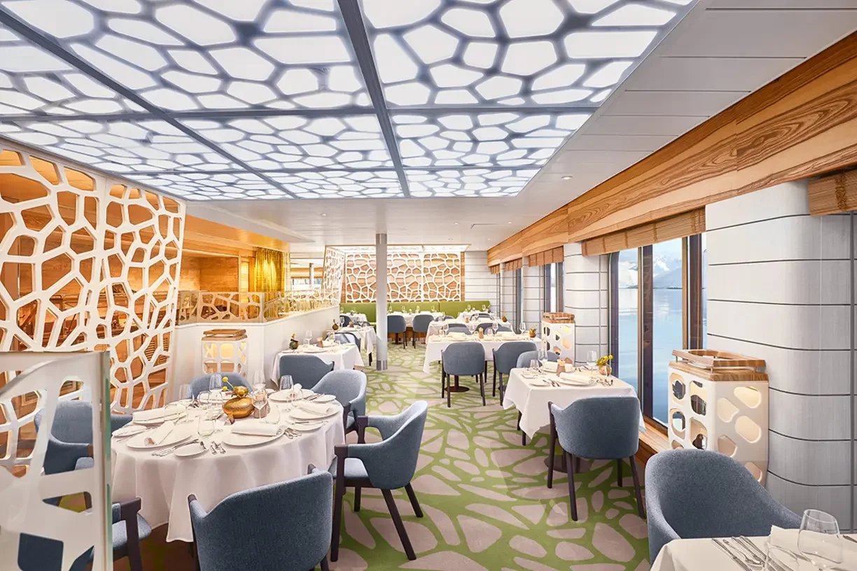 Expi_Hauptrestaurant_HANSEATIC@2x.809e6ac8.webp
