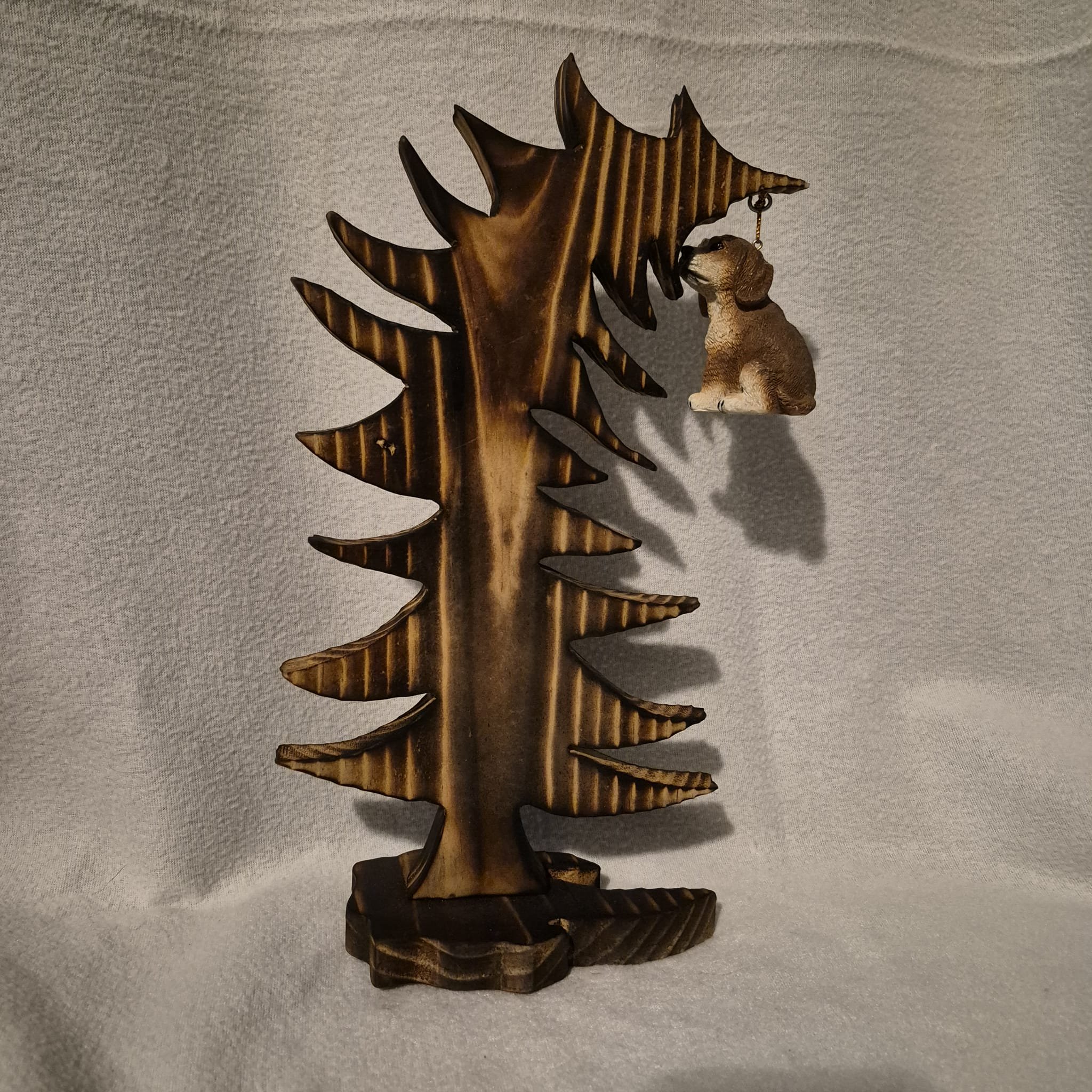 Crooked Christmas Tree w Ornament