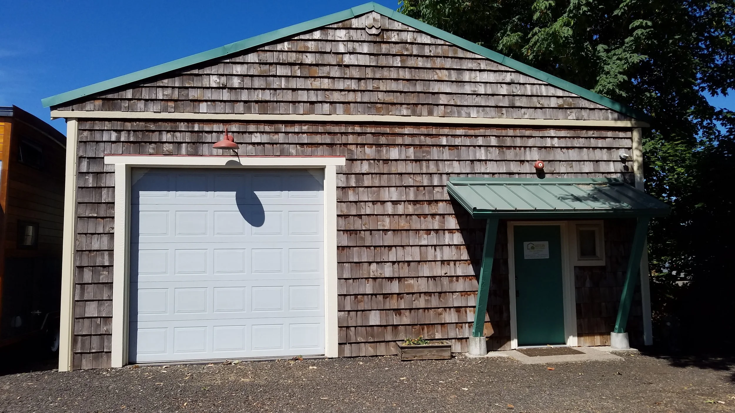 ARTISAN 32x40 Shop Office.jpg