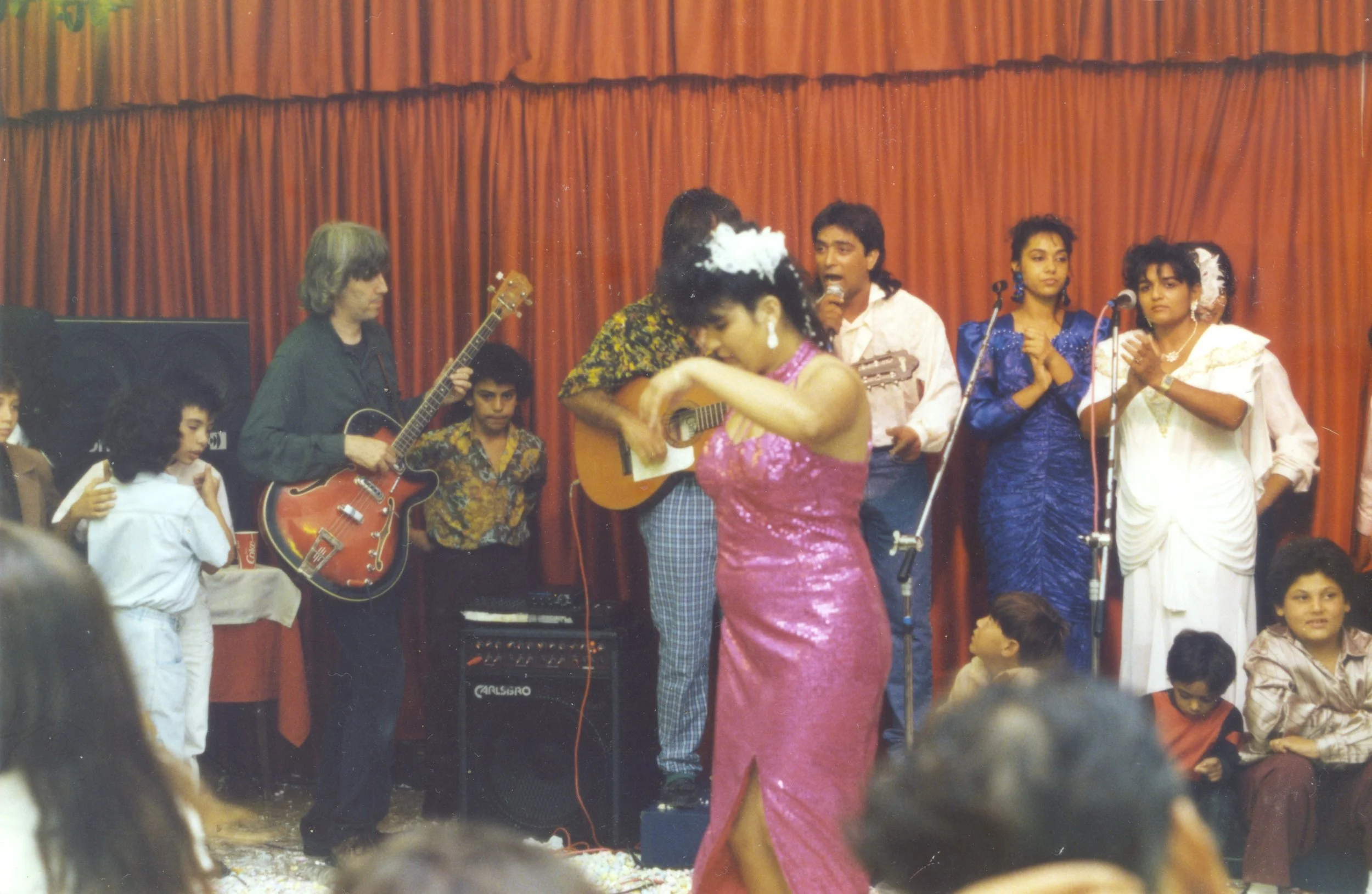 Tocando en nuestra primera boda gitana