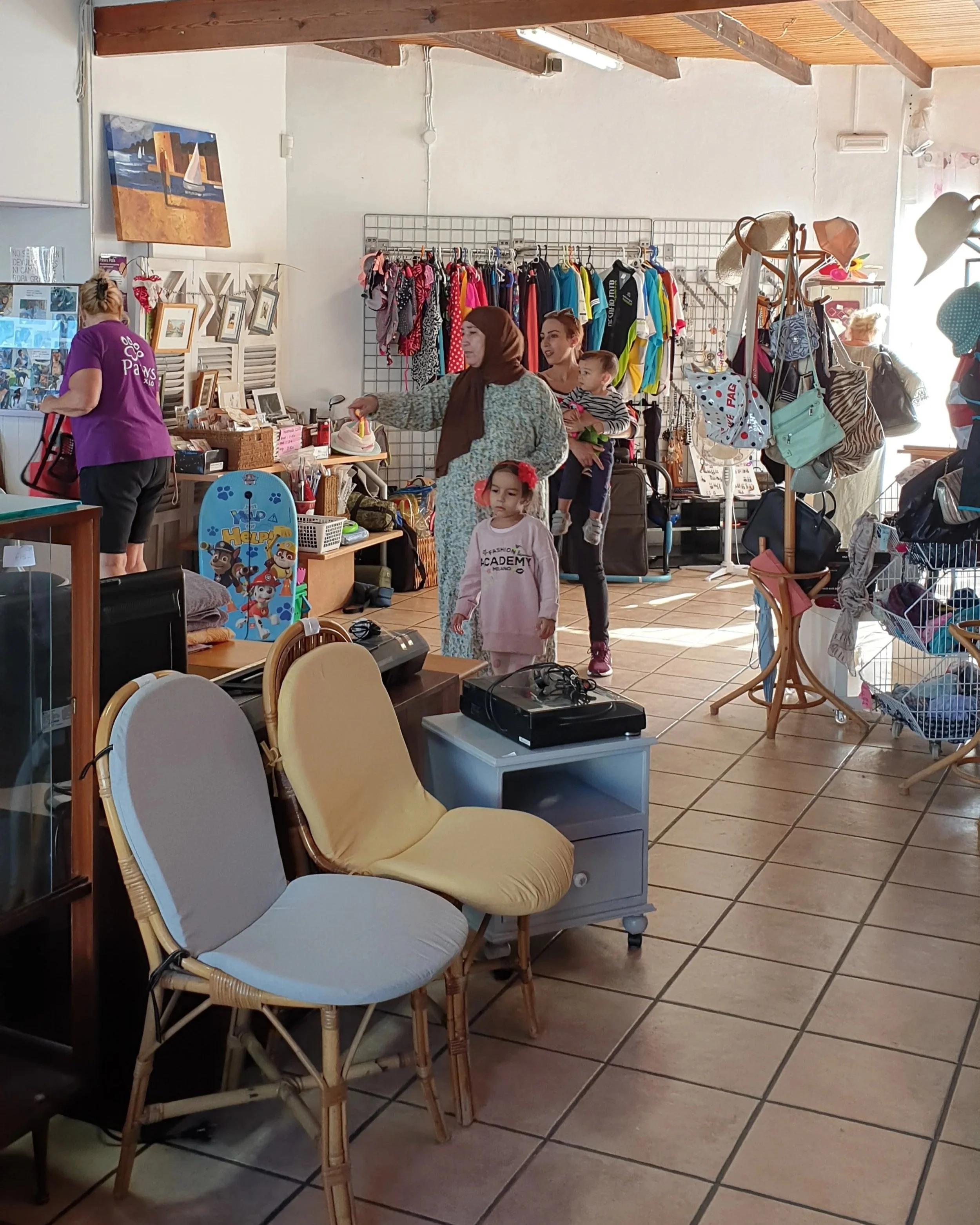 Interior of the Paws Xaló Charity Shop