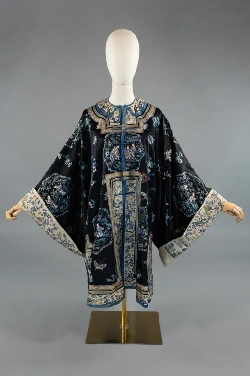 $5,000 - Antique Qing Dynasty Silk Embroidered Figural Robe