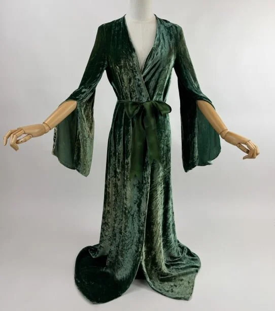 $3,437.50 - Vintage 1930s Green Silk Velvet Robe Night Gown