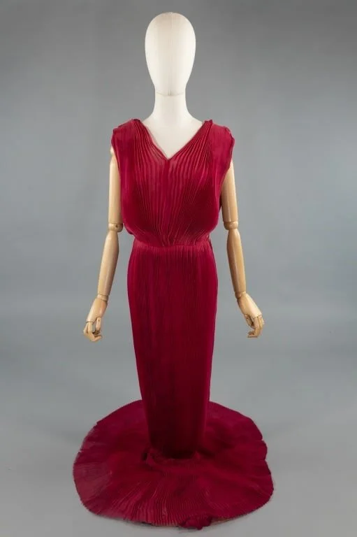 $1,000 - Vintage 1960s Balenciaga Accordion Pleat Gown