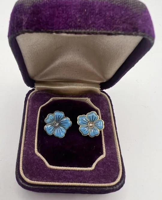 $1,000 - Antique 14kt Gold Enamel & Diamond Pansy Earrings