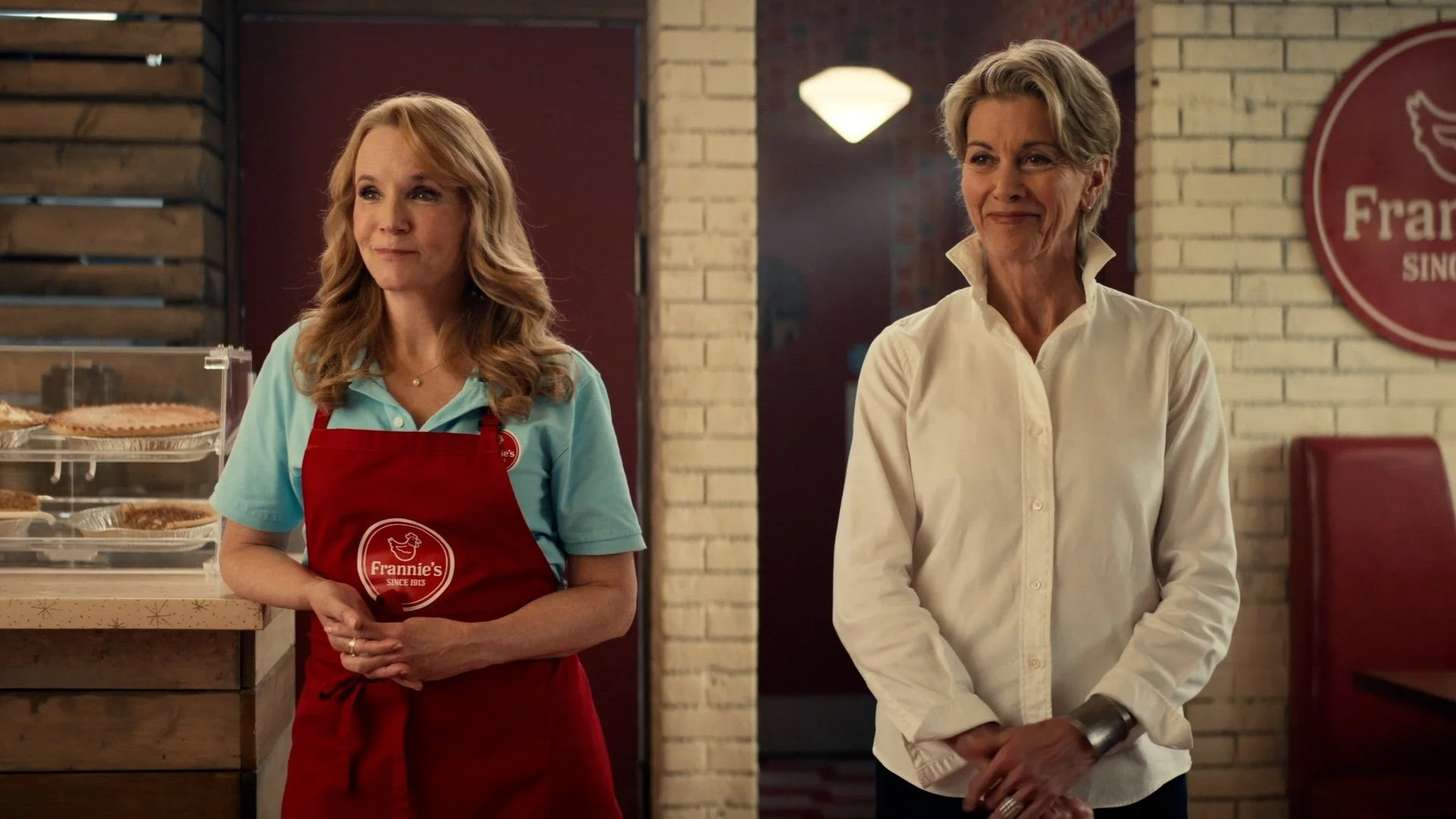 Hallmark+: Chicken Sisters