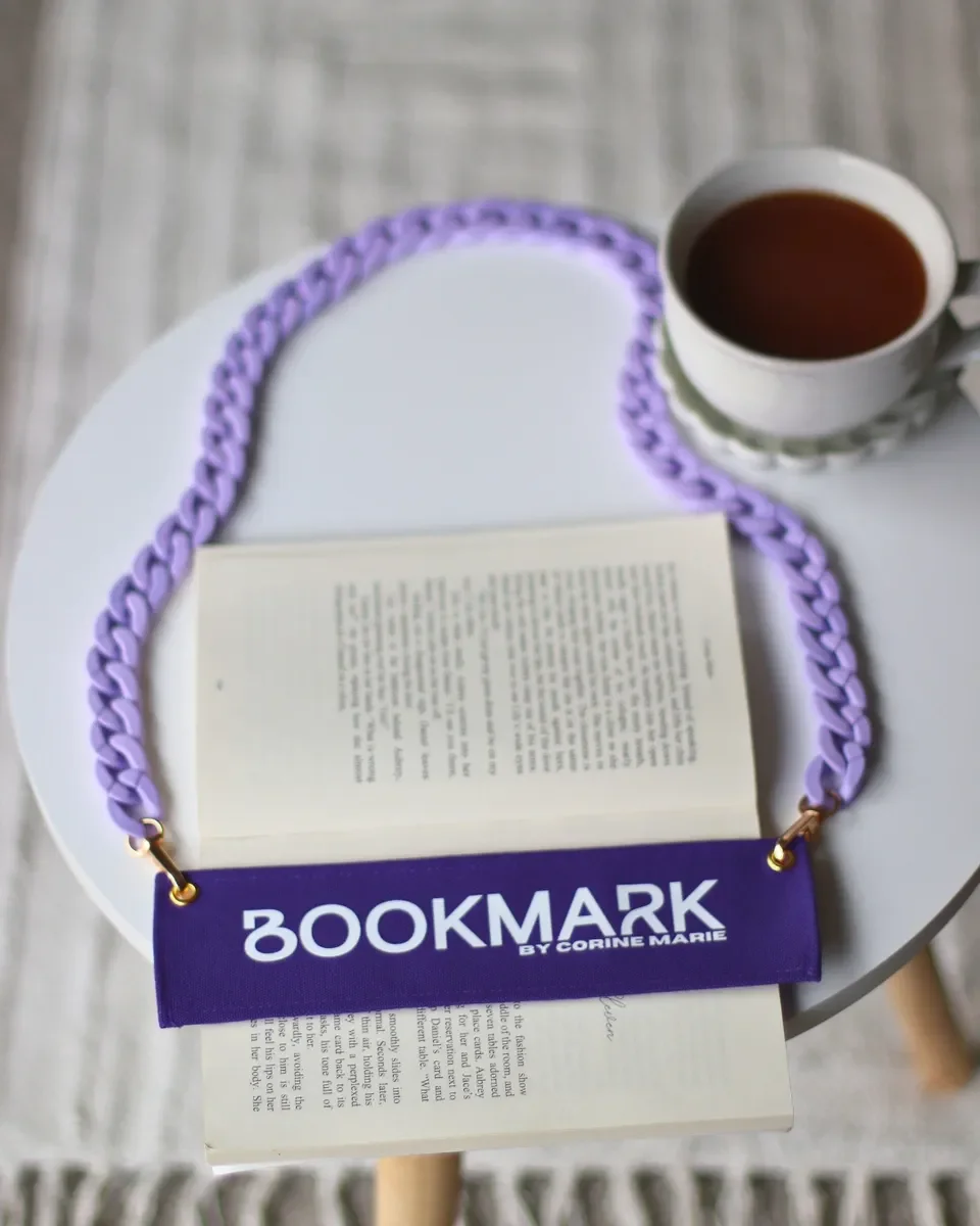 The Book Carrier Bookmark: Abeni