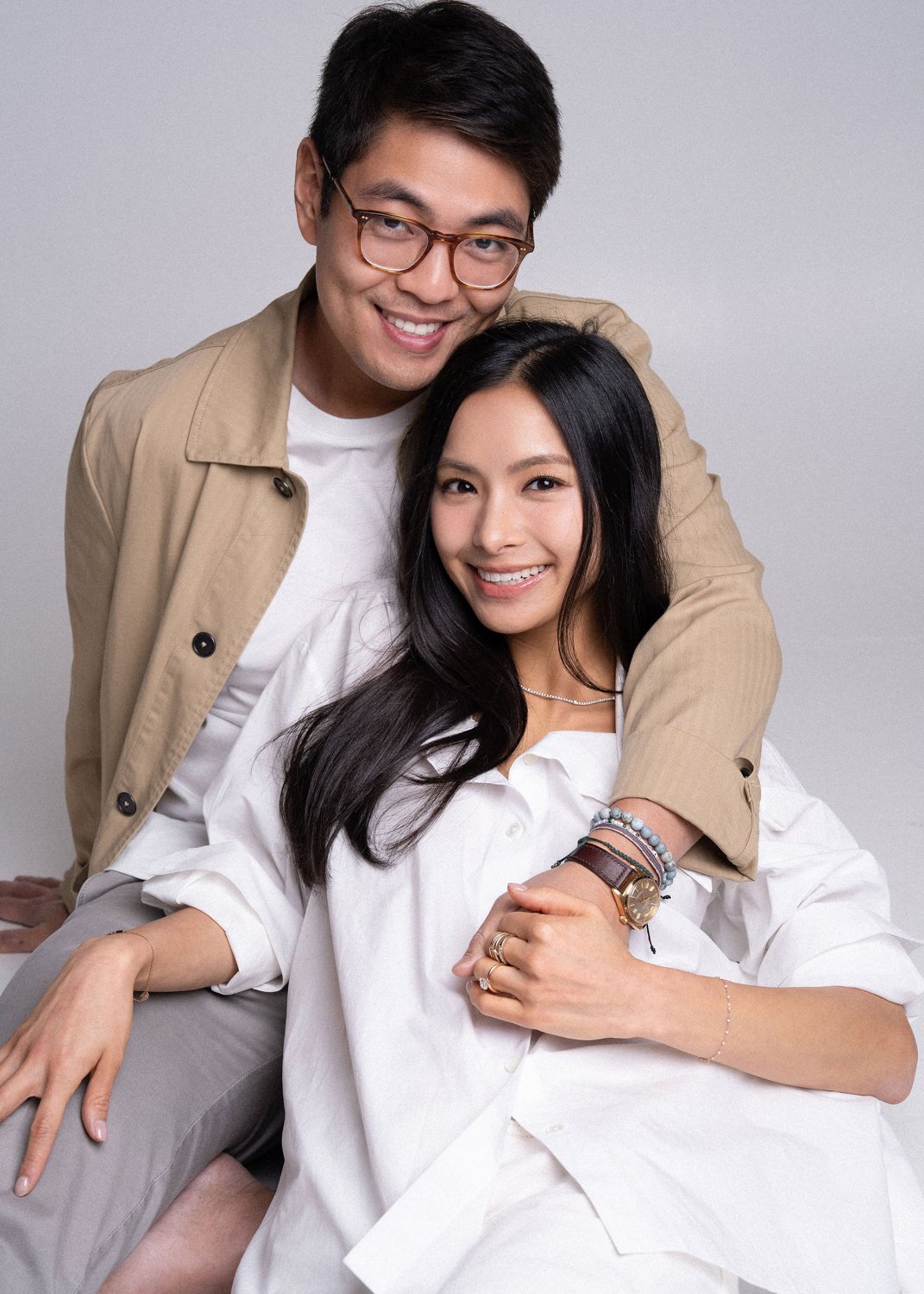 Timeless fashion editorial style pre-wedding photography photographed by Kay Lai Studio in Hong Kong. 香港Kay Lai Studio時尚風格婚紗攝影，簡約高級耐看。