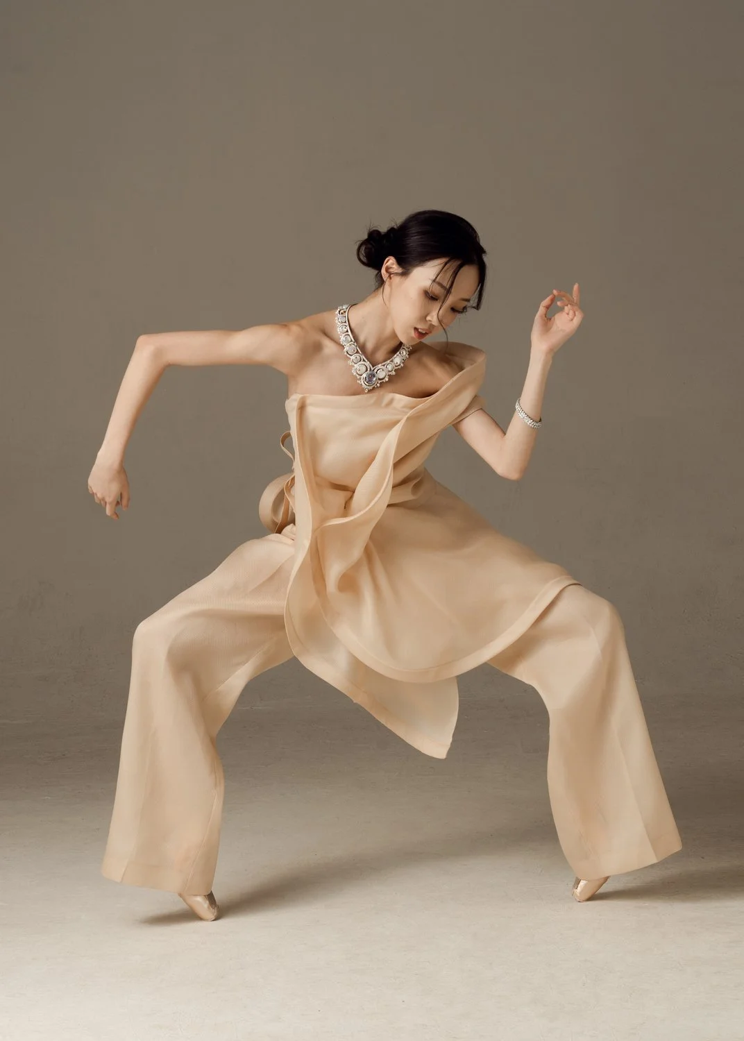 Timeless fashion editorial portrait photographed by Kay Lai Studio in Hong Kong.