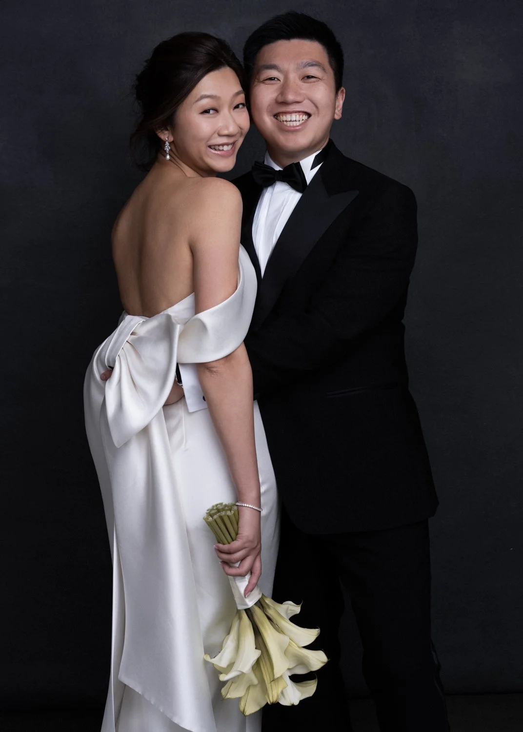 Timeless fashion editorial style pre-wedding photography photographed by Kay Lai Studio in Hong Kong. 香港Kay Lai Studio時尚風格婚紗攝影，簡約高級耐看。