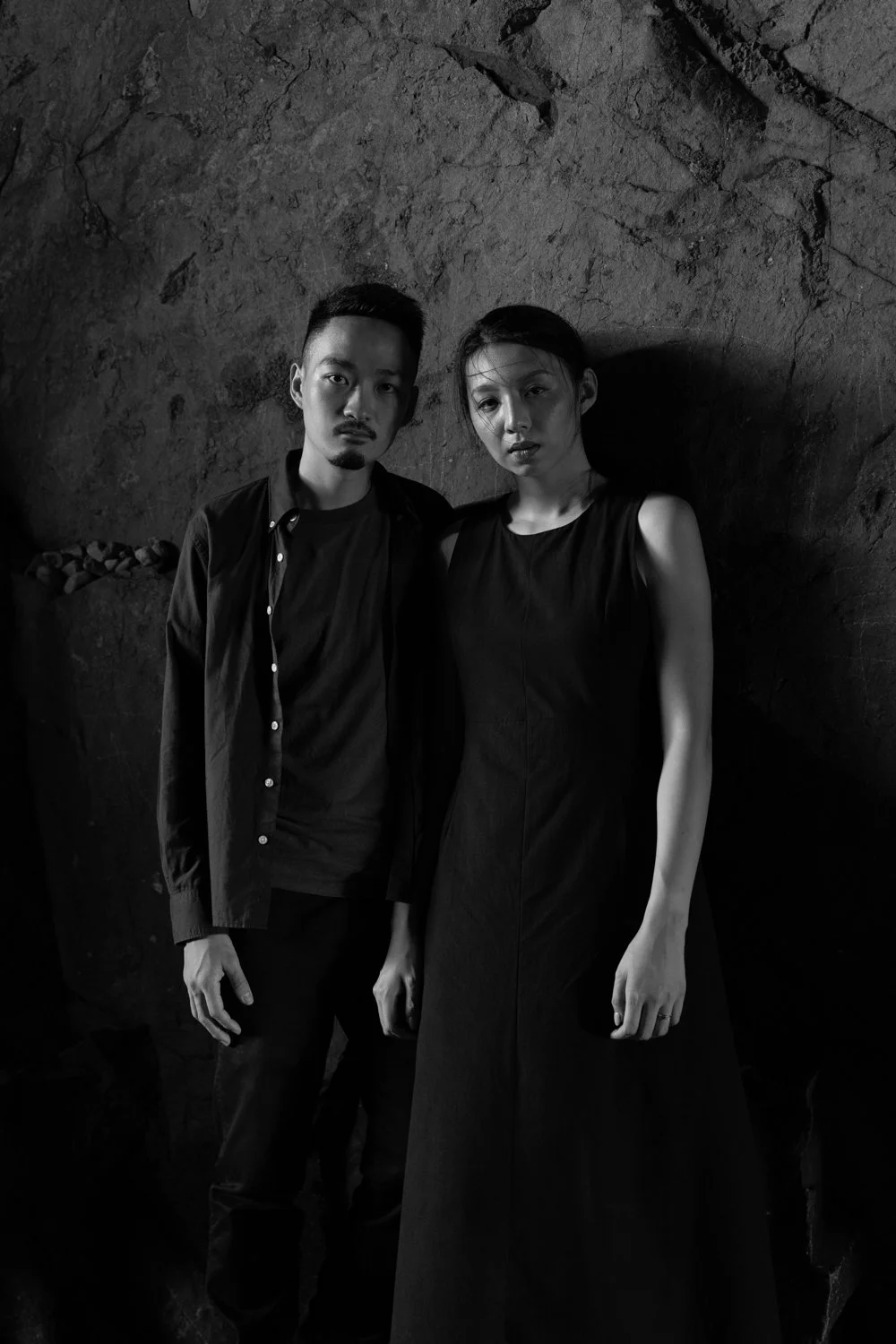 Timeless fashion editorial style pre-wedding photography photographed by Kay Lai Studio in Hong Kong. 香港Kay Lai Studio時尚風格婚紗攝影，簡約高級耐看。