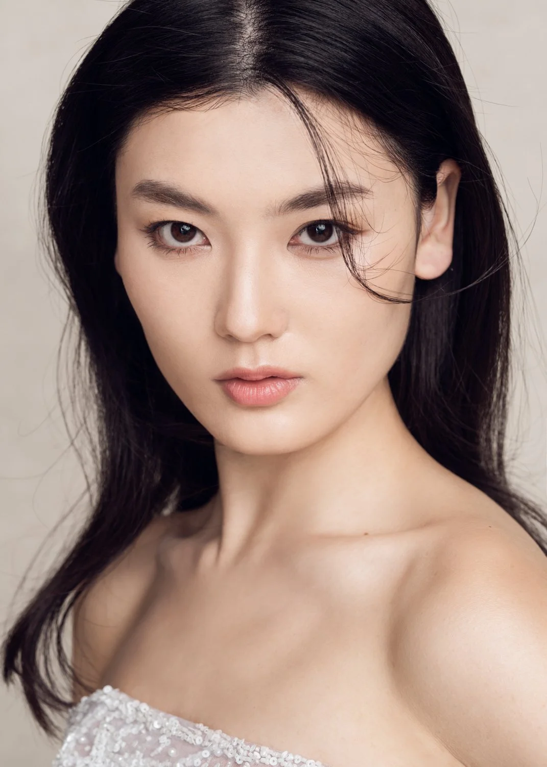 Timeless fashion editorial portrait photographed by Kay Lai Studio in Hong Kong.