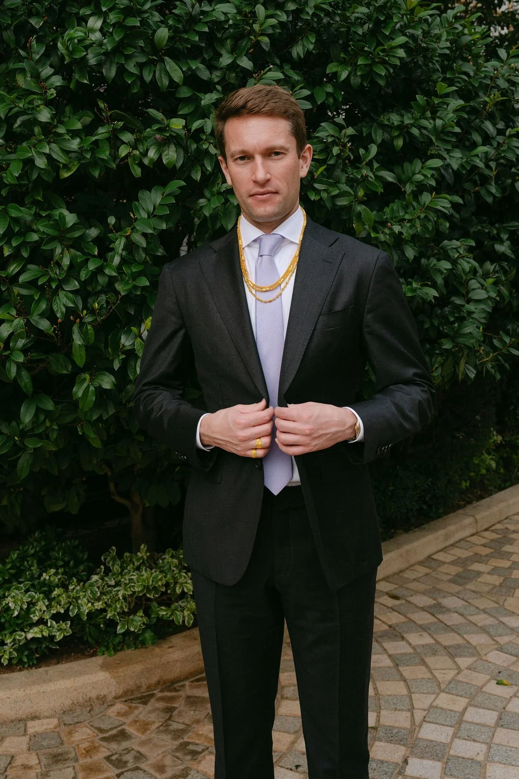 Timeless fashion editorial style wedding day photography photographed by Kay Lai Studio in Hong Kong. 香港Kay Lai Studio時尚風格婚禮攝影，簡約高級耐看。