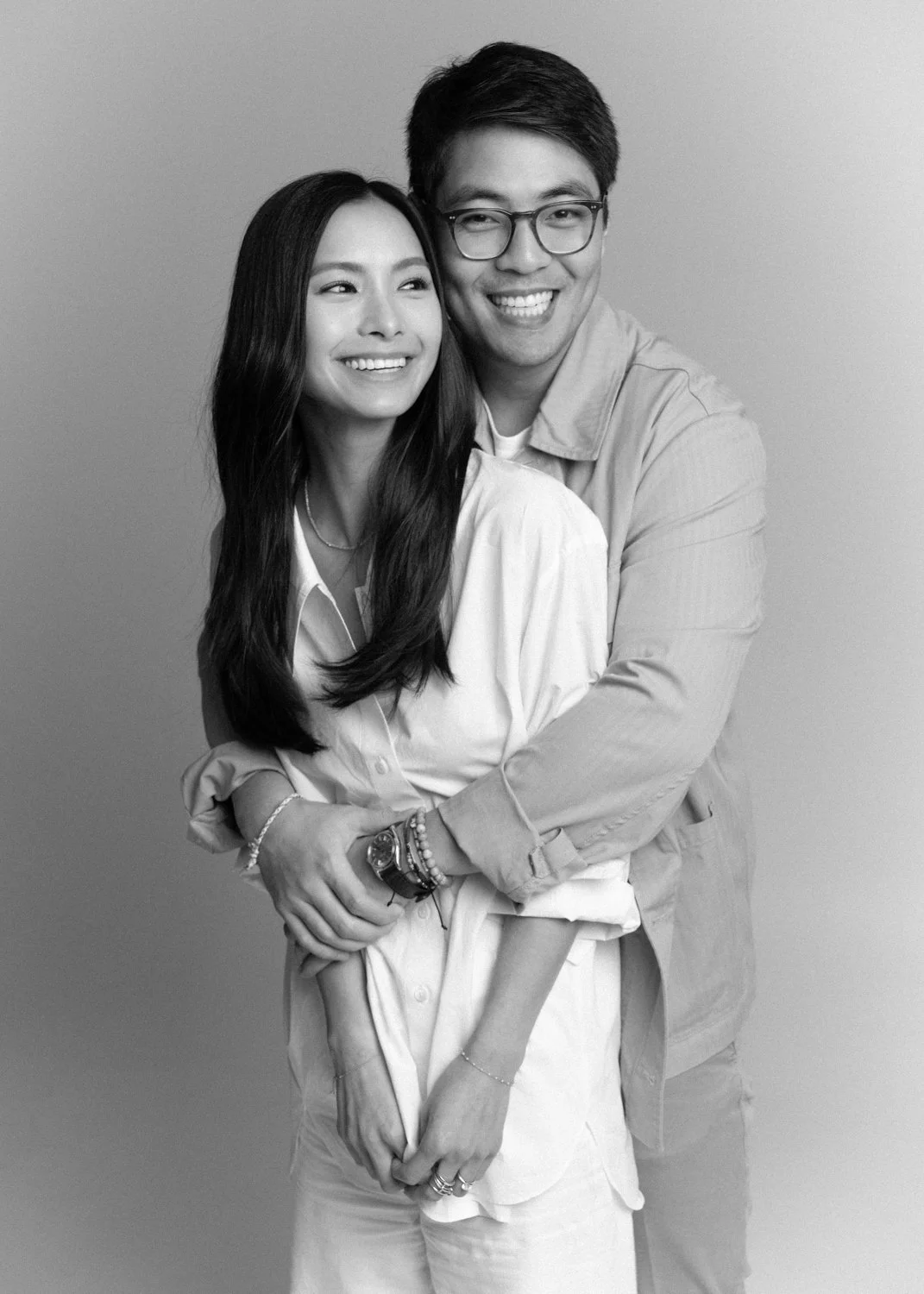 Timeless fashion editorial style pre-wedding photography photographed by Kay Lai Studio in Hong Kong. 香港Kay Lai Studio時尚風格婚紗攝影，簡約高級耐看。