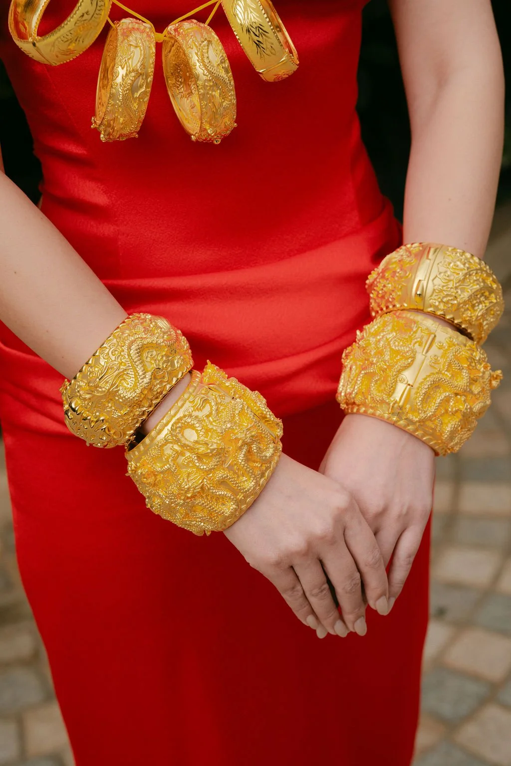 Timeless fashion editorial style wedding day photography photographed by Kay Lai Studio in Hong Kong. 香港Kay Lai Studio時尚風格婚禮攝影，簡約高級耐看。