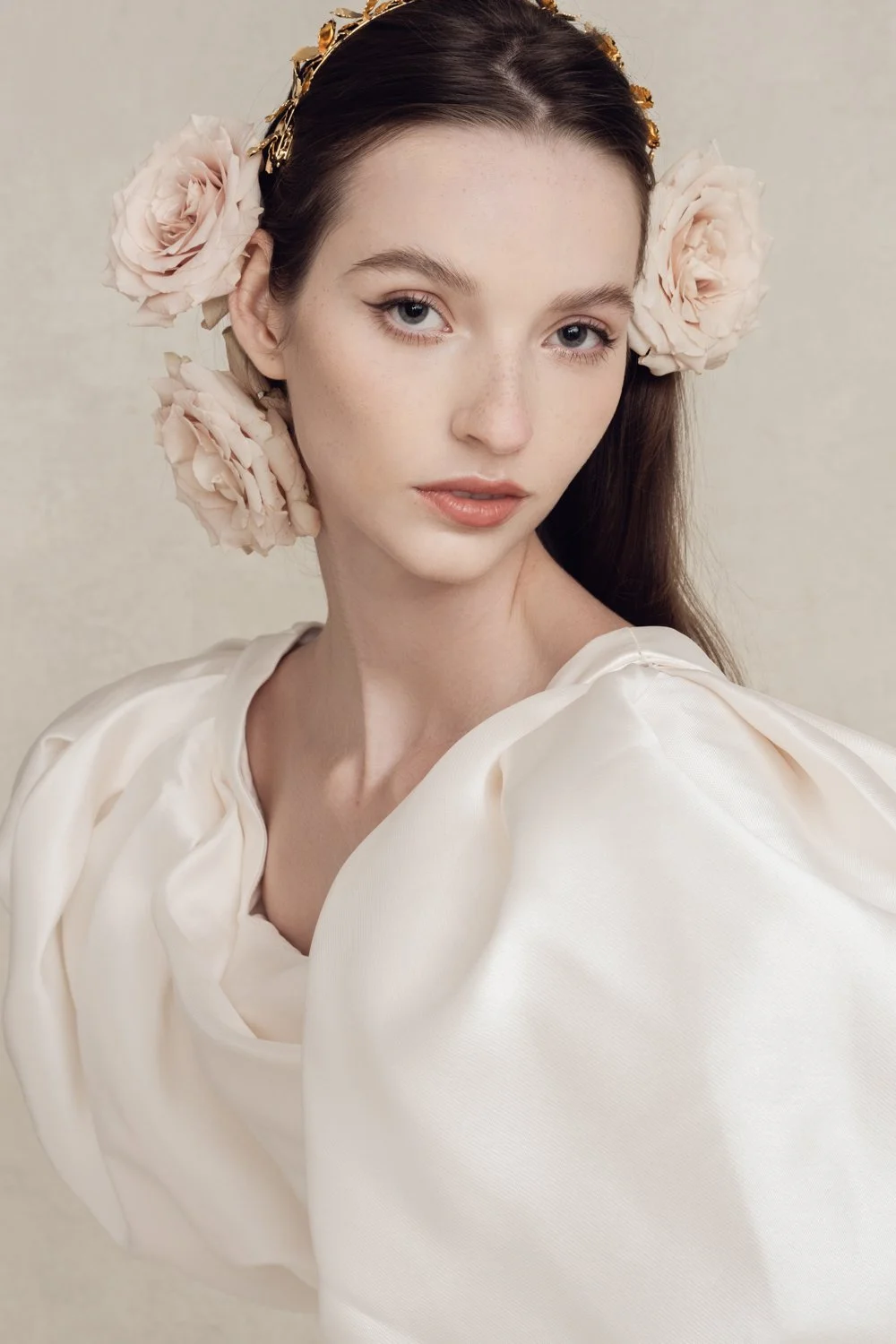Timeless fashion editorial bridal portrait photographed by Kay Lai Studio in Hong Kong.