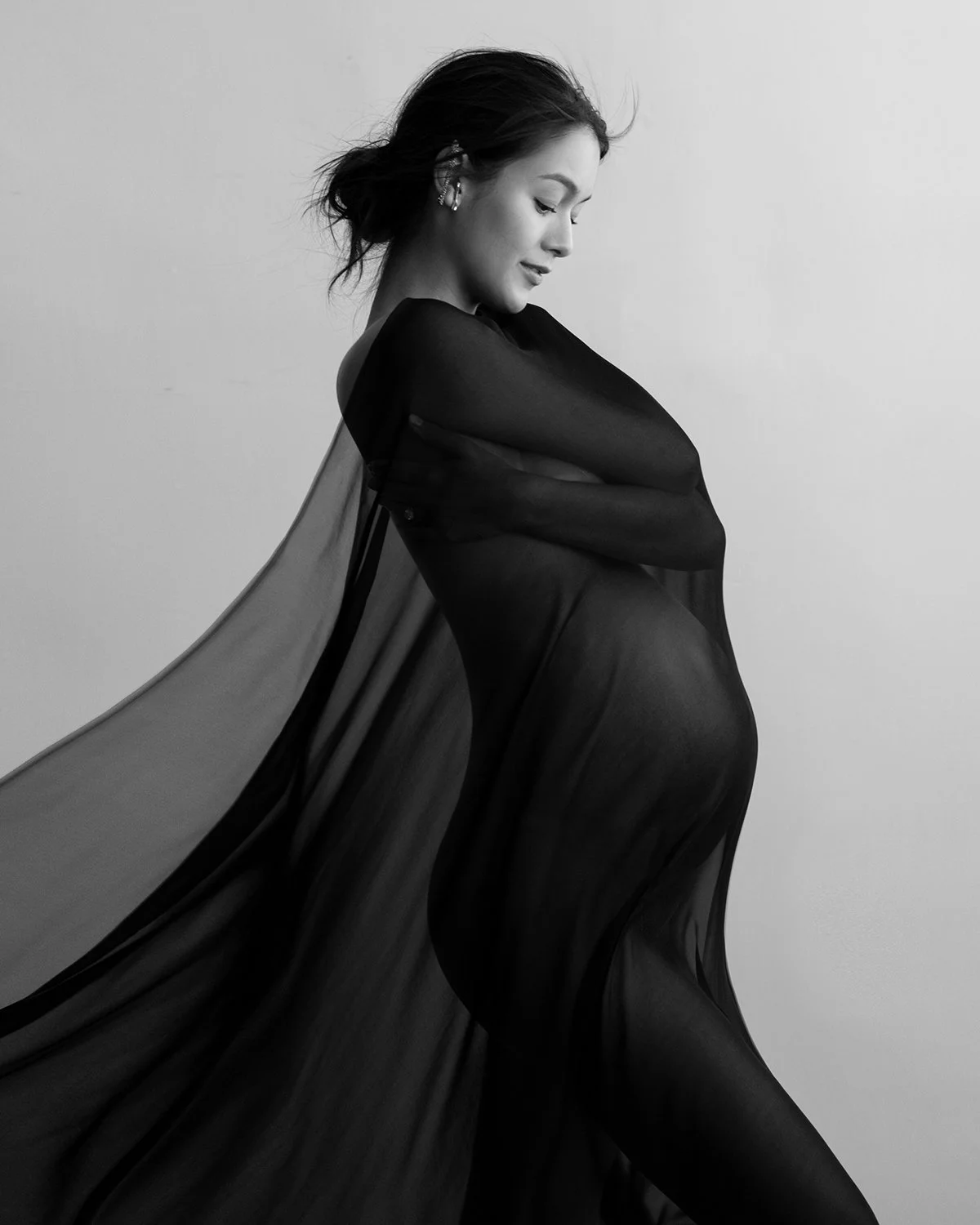 Timeless fashion editorial maternity portrait photographed by Kay Lai Studio in Hong Kong, capturing elegant and sophisticated motherhood moments.