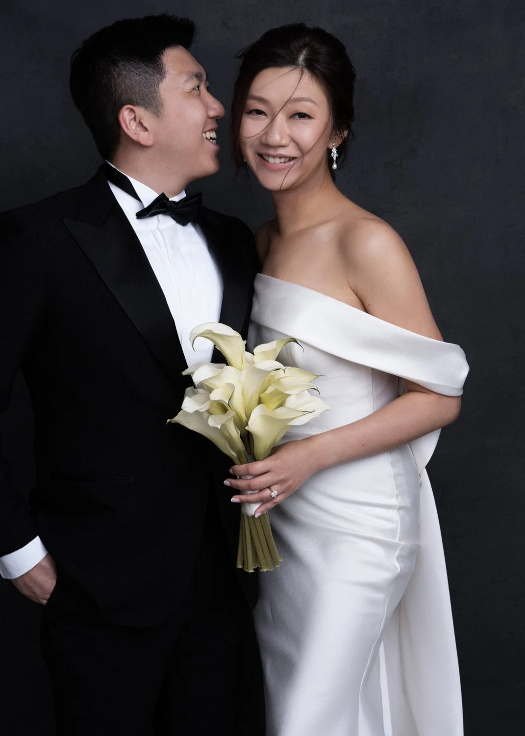 Timeless fashion editorial style pre-wedding photography photographed by Kay Lai Studio in Hong Kong. 香港Kay Lai Studio時尚風格婚紗攝影，簡約高級耐看。