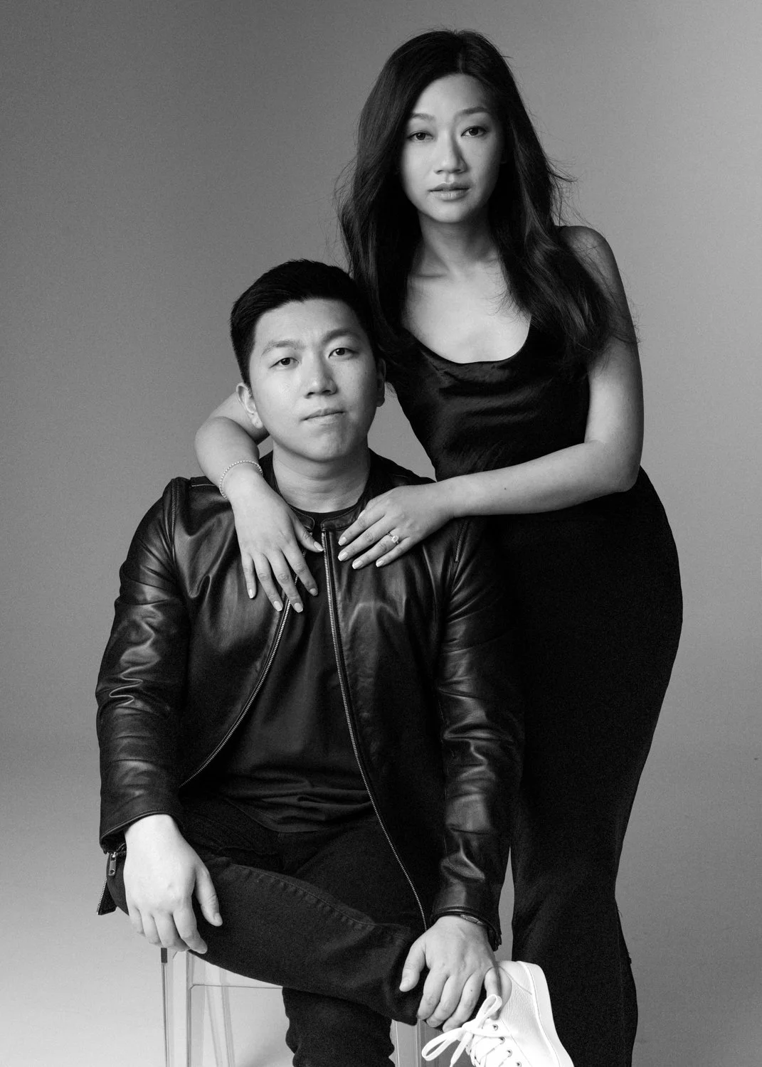 Timeless fashion editorial style pre-wedding photography photographed by Kay Lai Studio in Hong Kong. 香港Kay Lai Studio時尚風格婚紗攝影，簡約高級耐看。