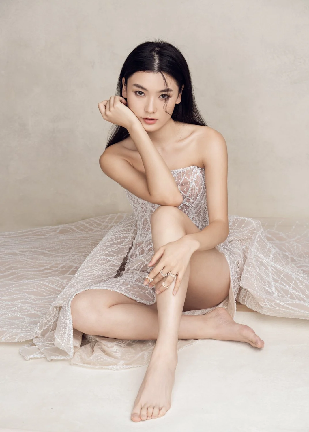 Bridal editorial portrait photographed by Kay Lai Studio in Hong Kong. Magazine fashion-style pre-wedding shoot featuring elegant bridal wear captured in studio with editorial lighting and styling.