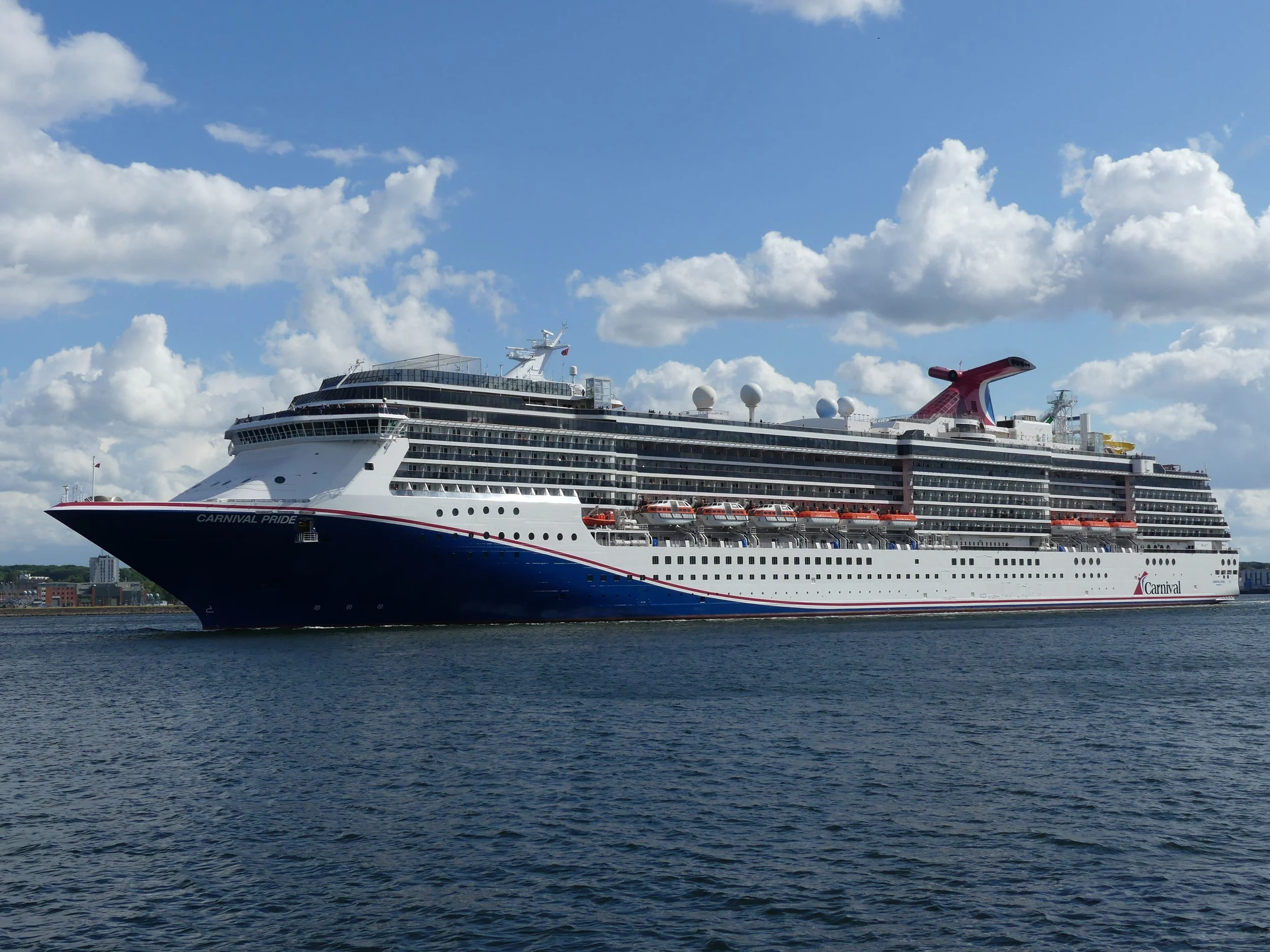 Carnival Pride sailing
