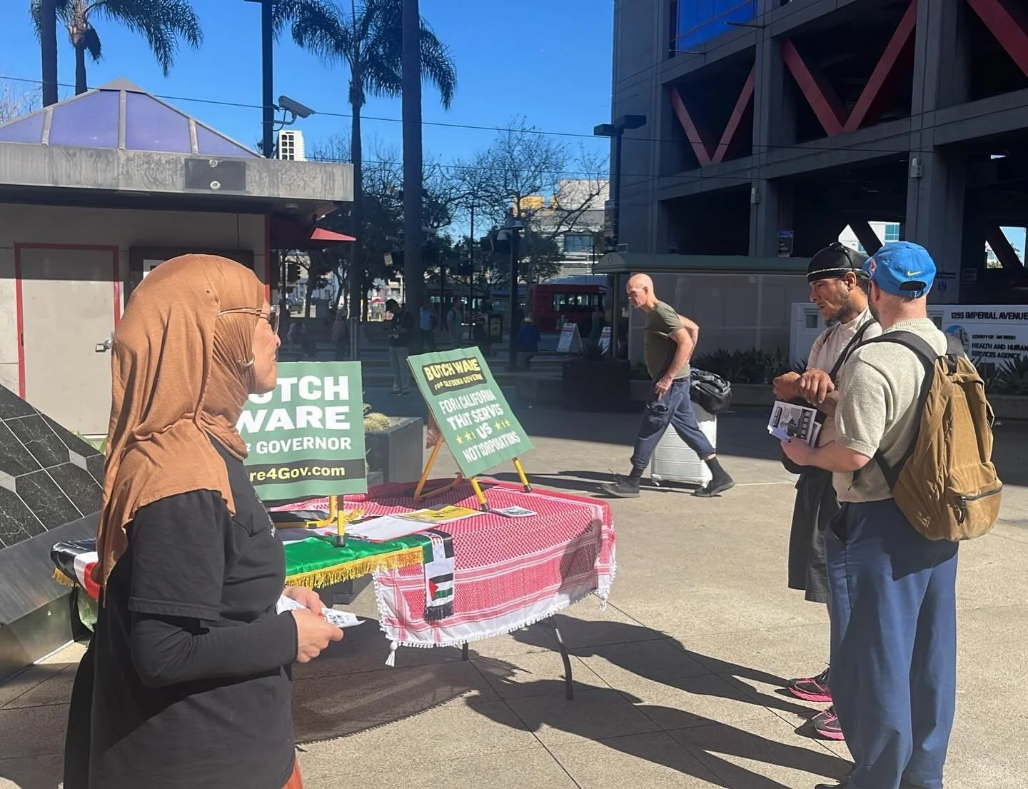 thanks to the amazing local volunteers for the Butch Ware for CA governor campaign tabling out in San Diego 💚