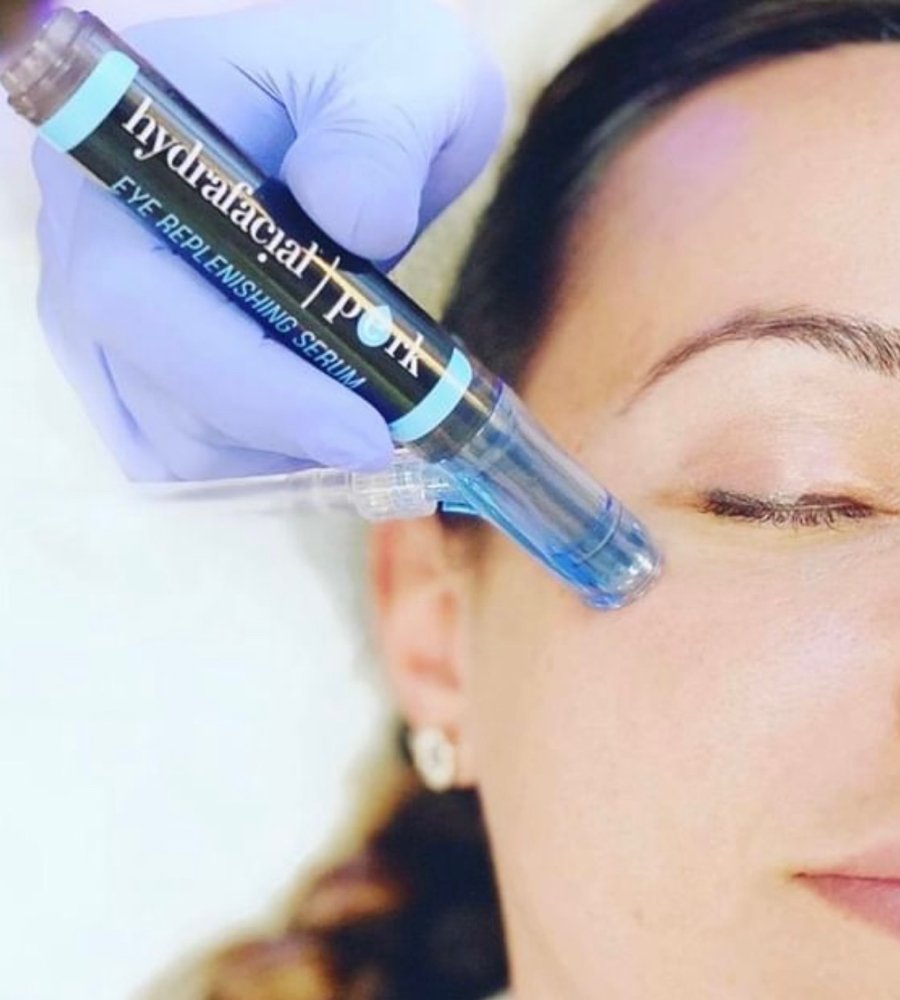 Targeted Hydrafacial perk treatment for specific skin concerns