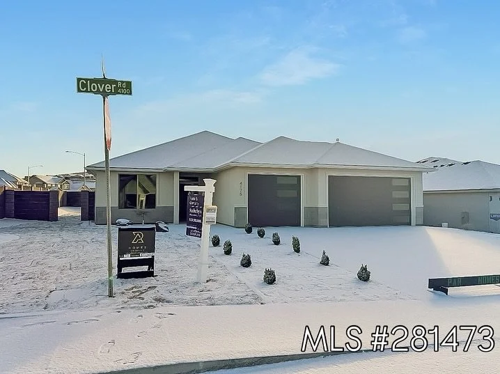 &ldquo;✨ Welcome to your dream home in Siena Hills! 🏡😍 This stunning 3-bed, 2-bath home with a spacious 3-car garage is everything you&rsquo;ve been looking for! ✨

📍 Prime location near top-rated schools, shopping, and more!
🌿 Beautifully landsc