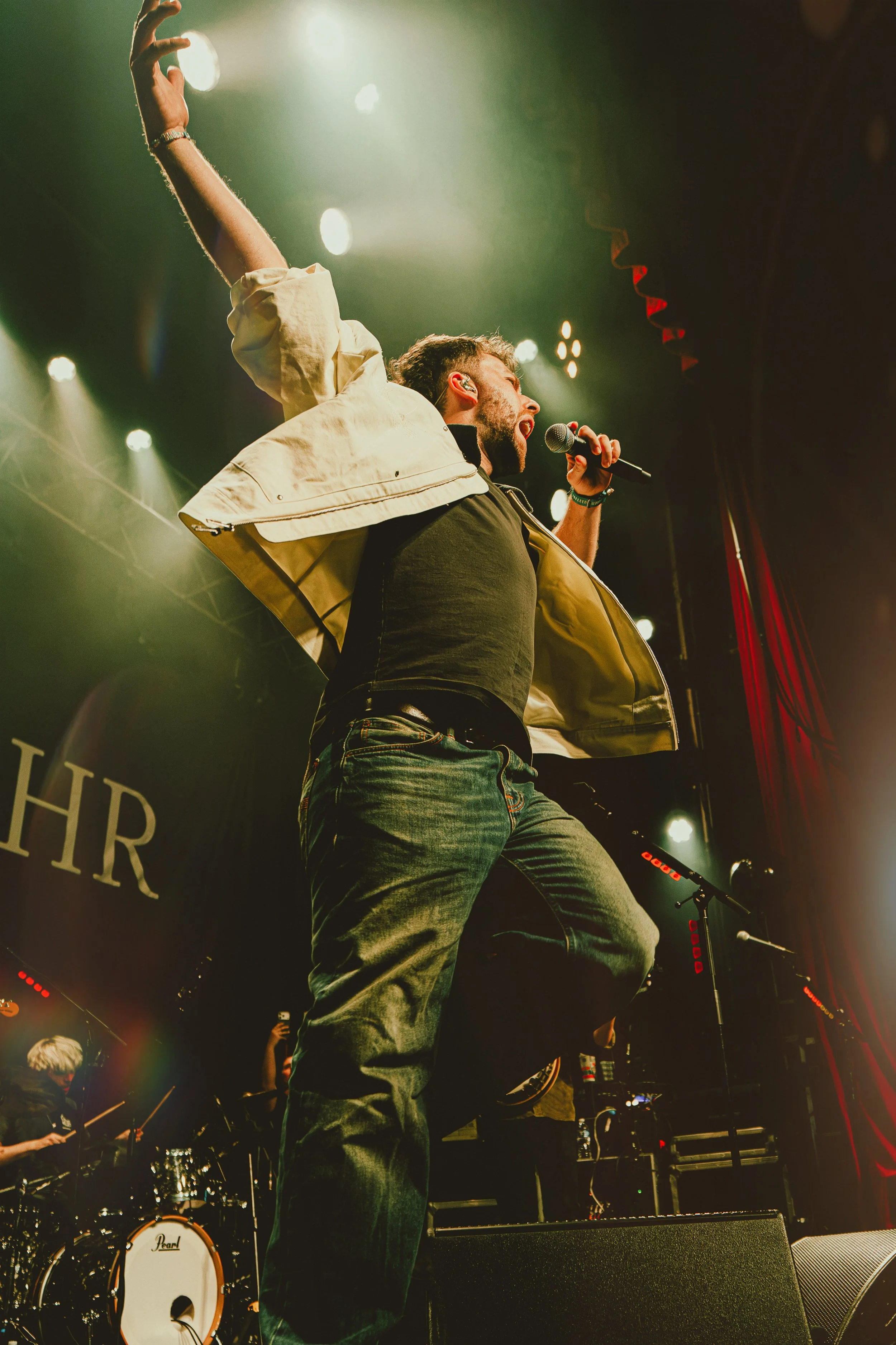 Kingfishr_Gothic_AnthonyMartinez-0.JPG