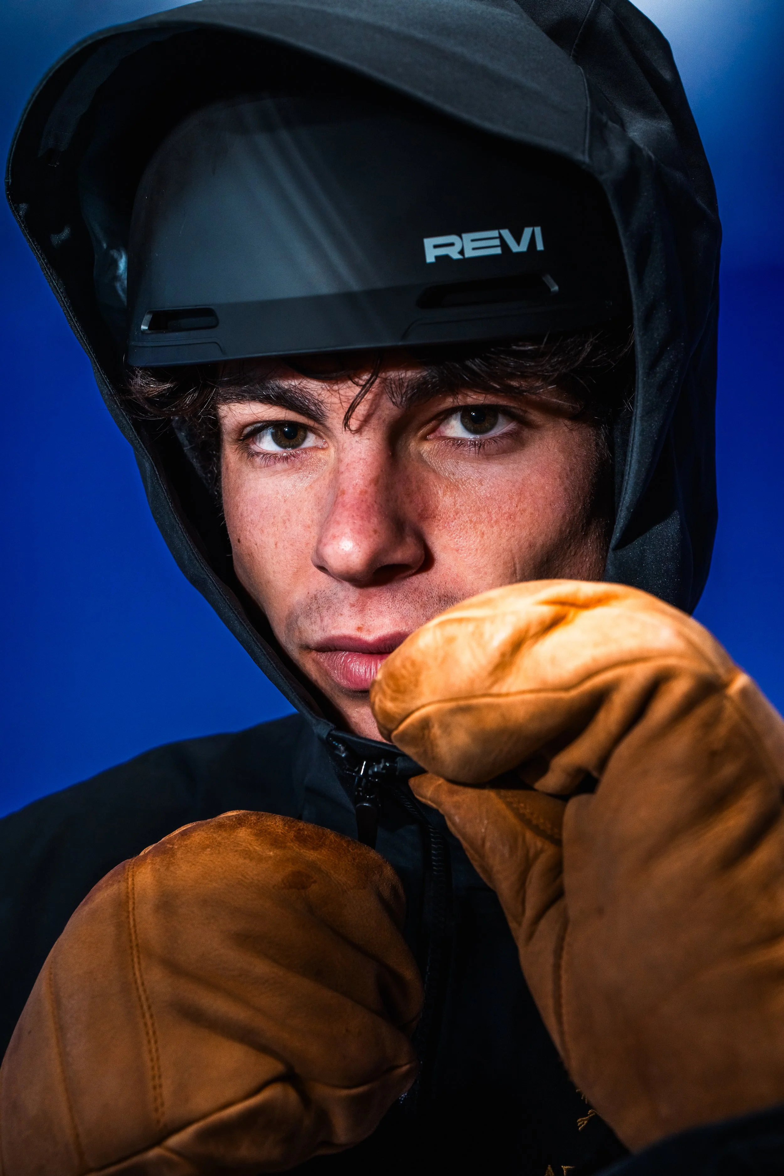 ReviStudioHelmetMale.jpg