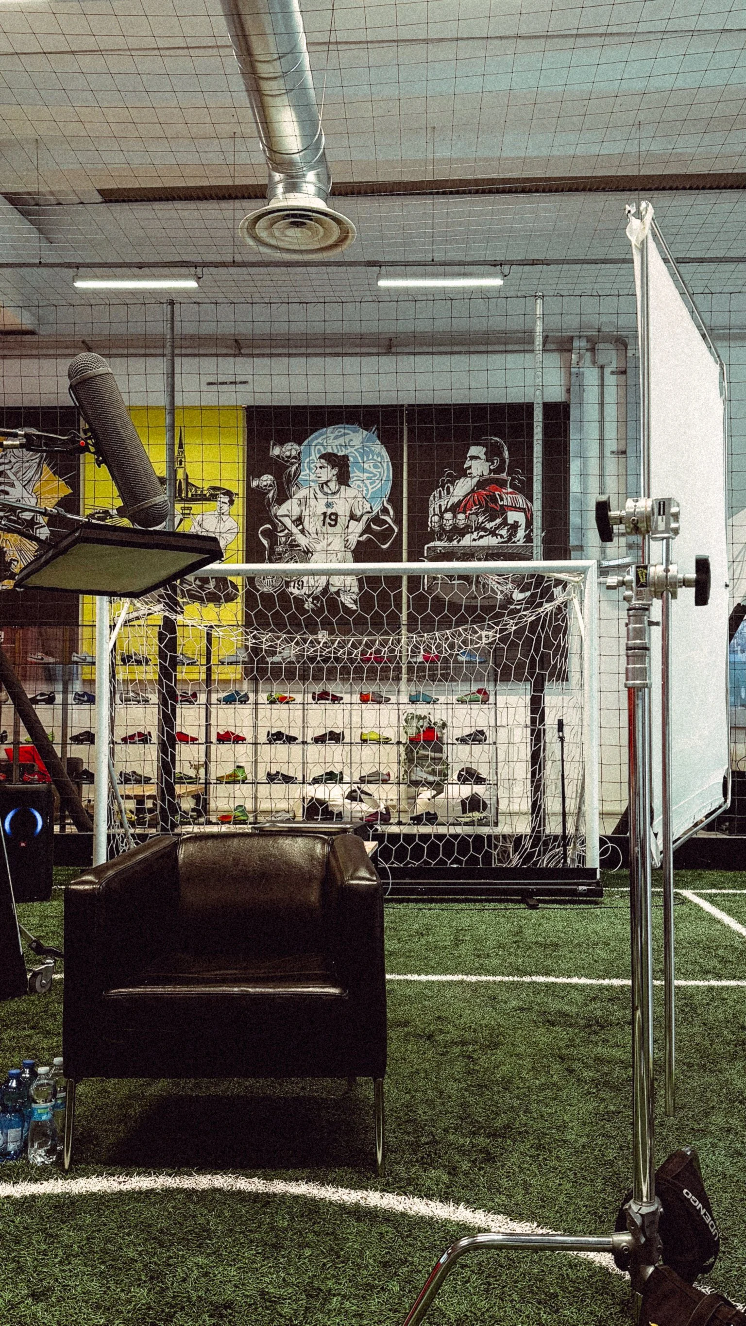 999_NIKE_SuppyChainContentCapture_BTS-7.jpg