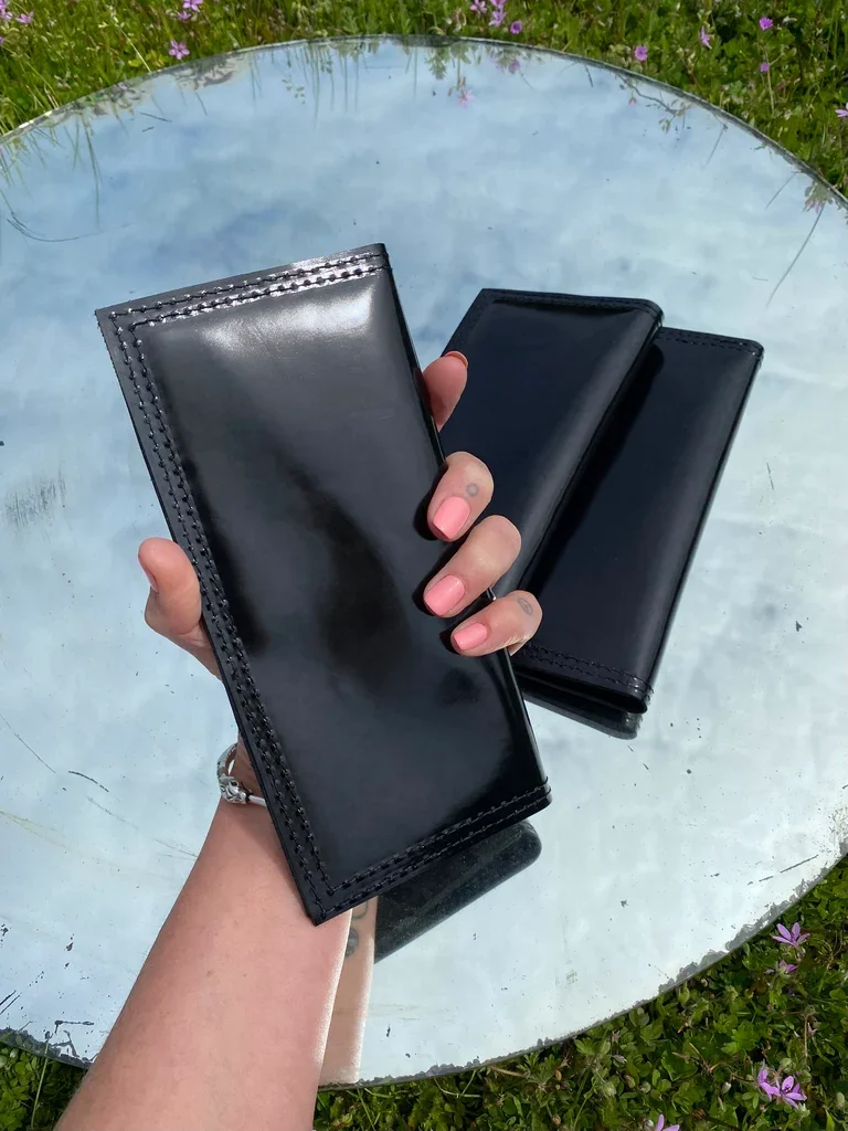 amberwallet-1.jpg.webp (Copy)