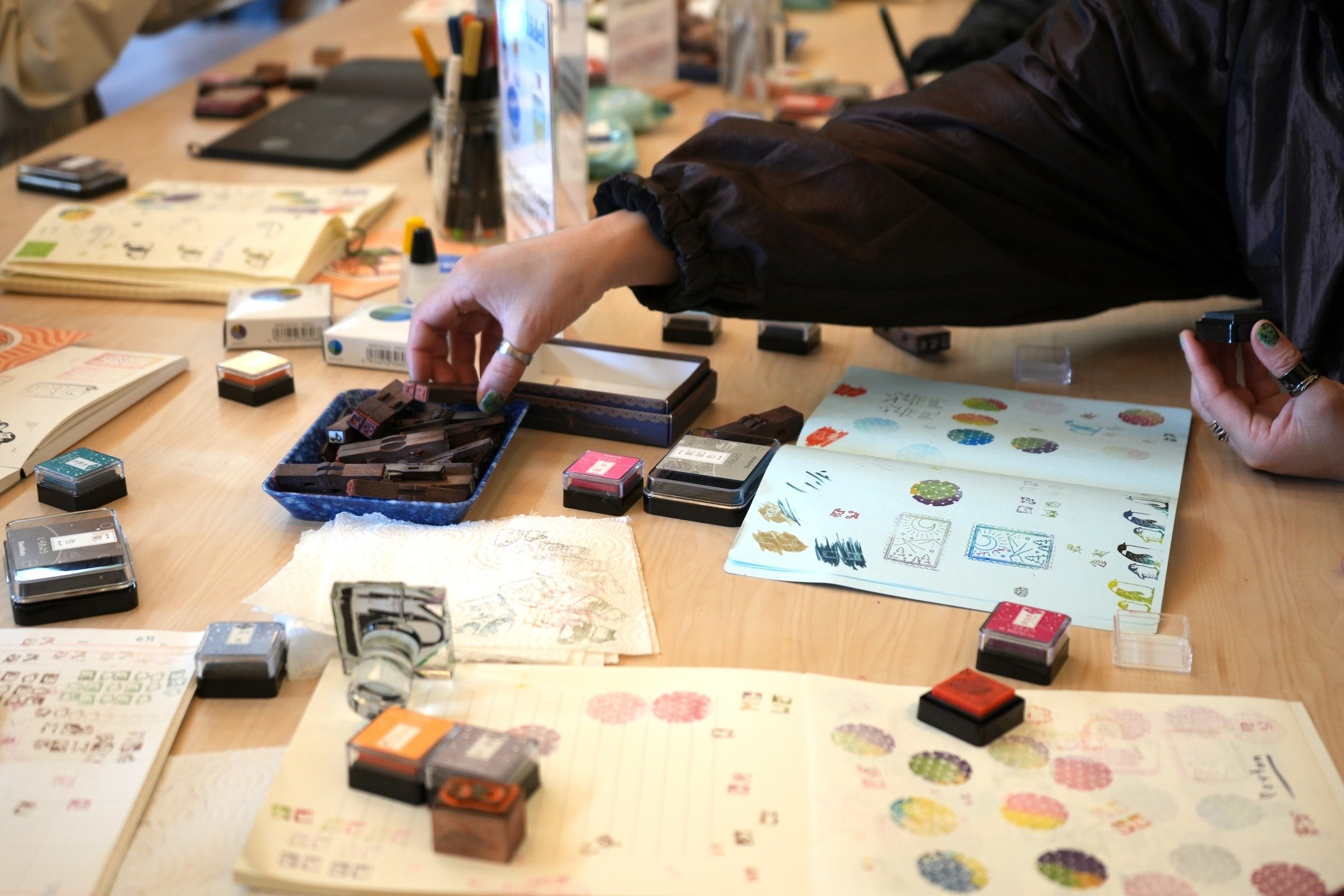 So many ramen postcards and samples this past weekend! 🍜✨

Thank you everyone for coming to our ramen party with @shachihata_official and @sunnoodles, we had so much fun testing all the product samples and slurping on the yummiest ramen 🌟