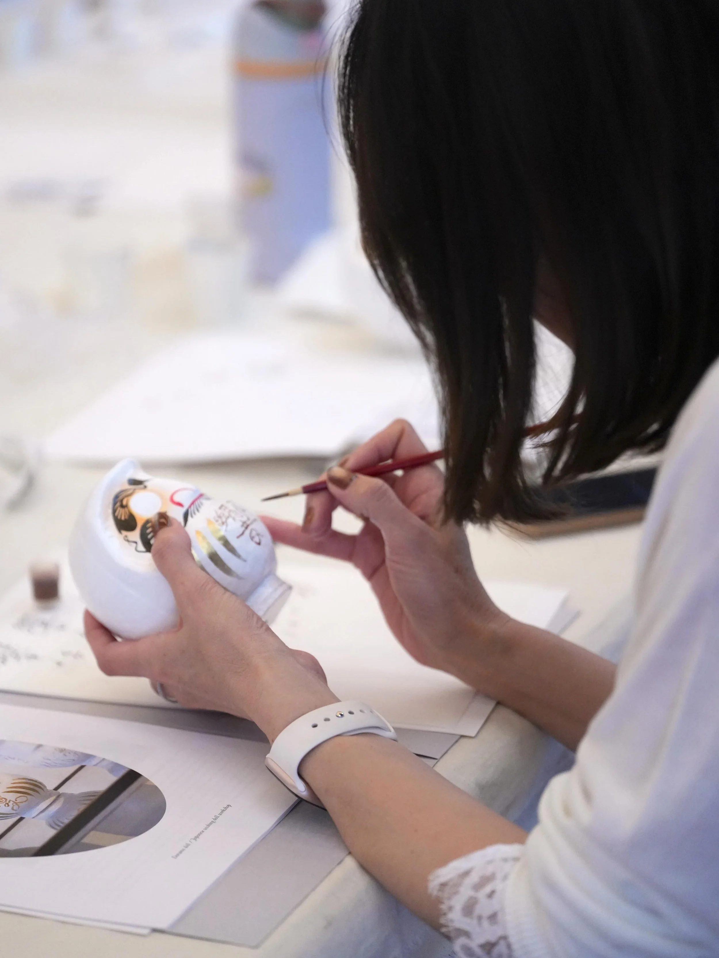 We had so much fun with Shoko this weekend! All the workshop participants ground ink stones, practiced letter writing, and then chose a character to paint onto their daruma, or Japanese wish doll. 

Thank you to Shoko and everyone who attended!🌟