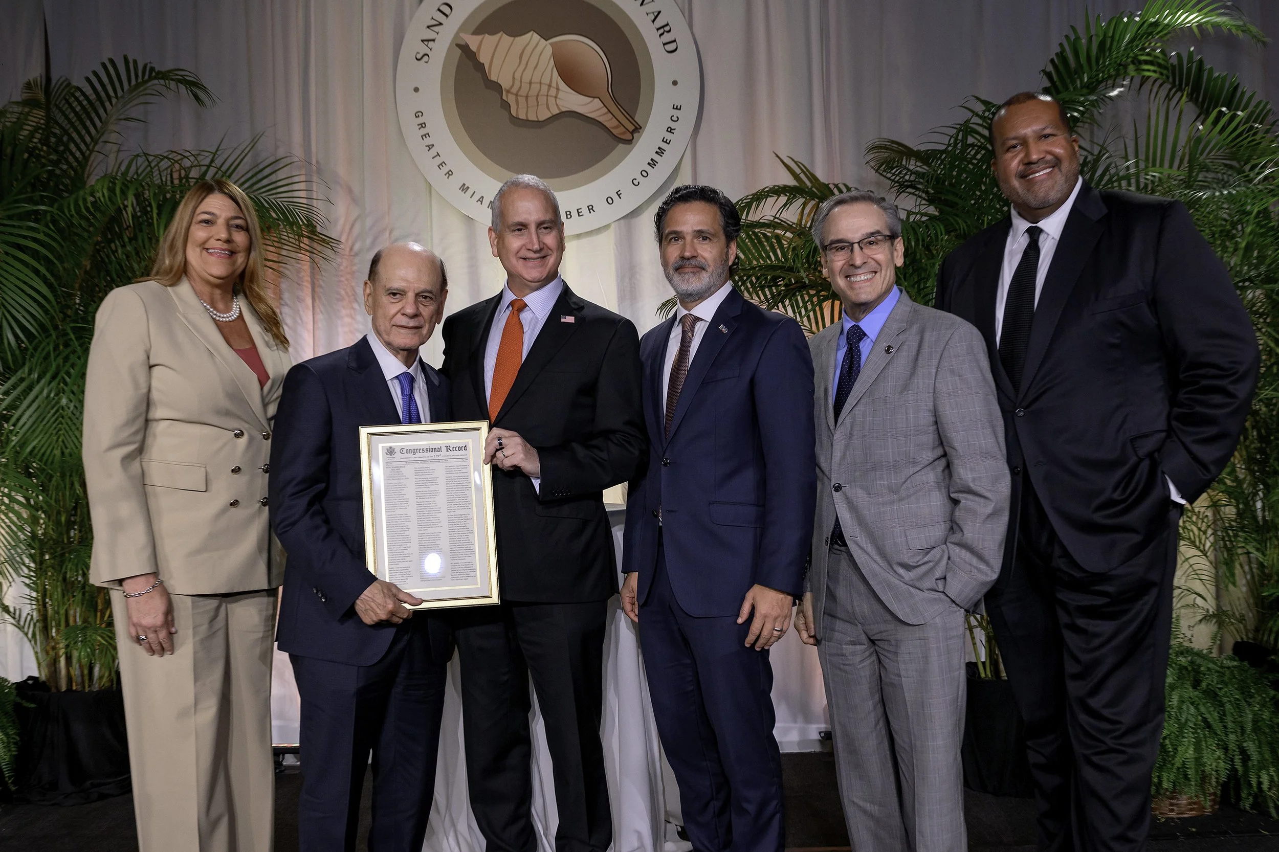 Congressional Declaration presented to Cesar Alvarez by Congressman Mario Díaz-Balart