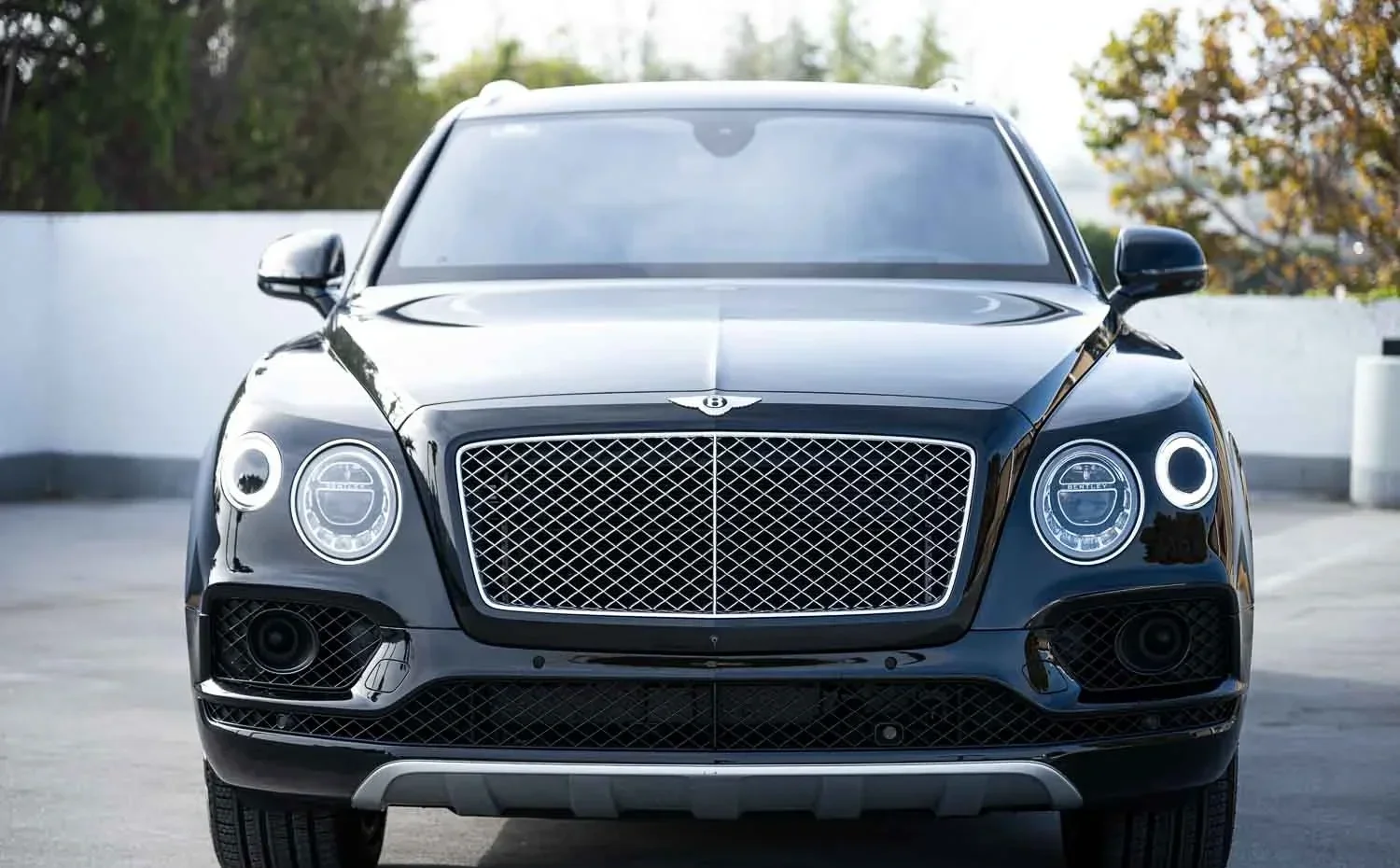 2017-Bentley-Bentayga-Lease-6077.webp