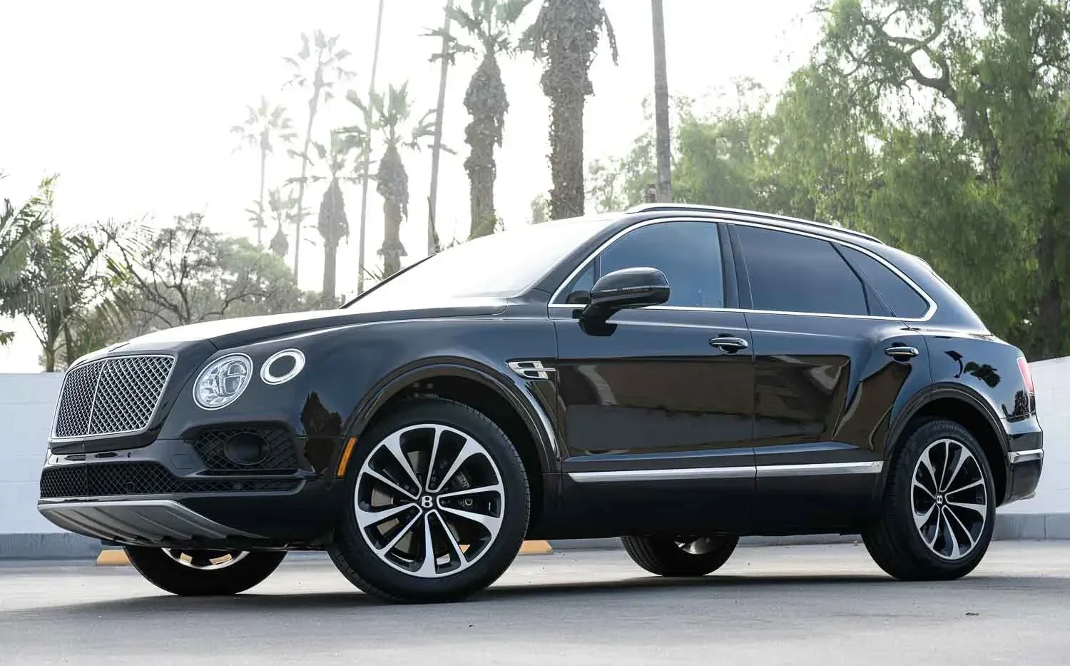 2017-Bentley-Bentayga-Lease-6070.webp