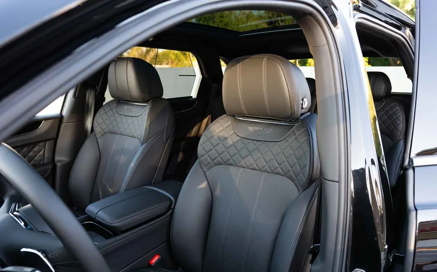 2017-Bentley-Bentayga-Lease-8035.webp