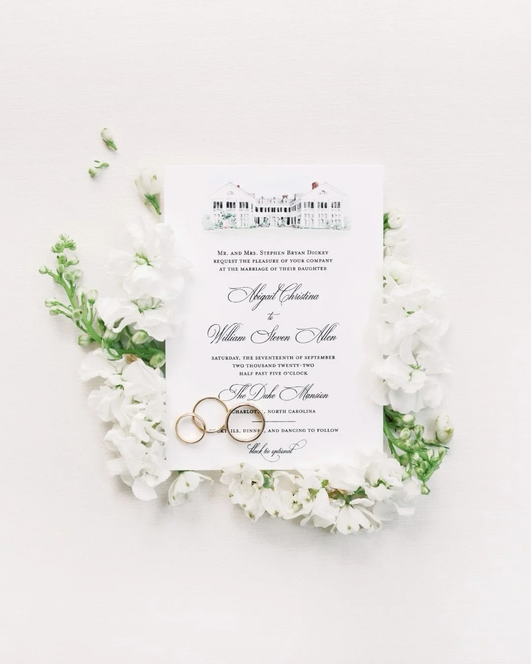 A beautifully balanced suite: refined calligraphy, a hand-painted venue illustration, and soft white blooms to frame every detail. The perfect first impression for a wedding day rooted in classic charm.
⠀⠀⠀⠀⠀⠀⠀⠀⠀
@lindleybattle @dukemansion