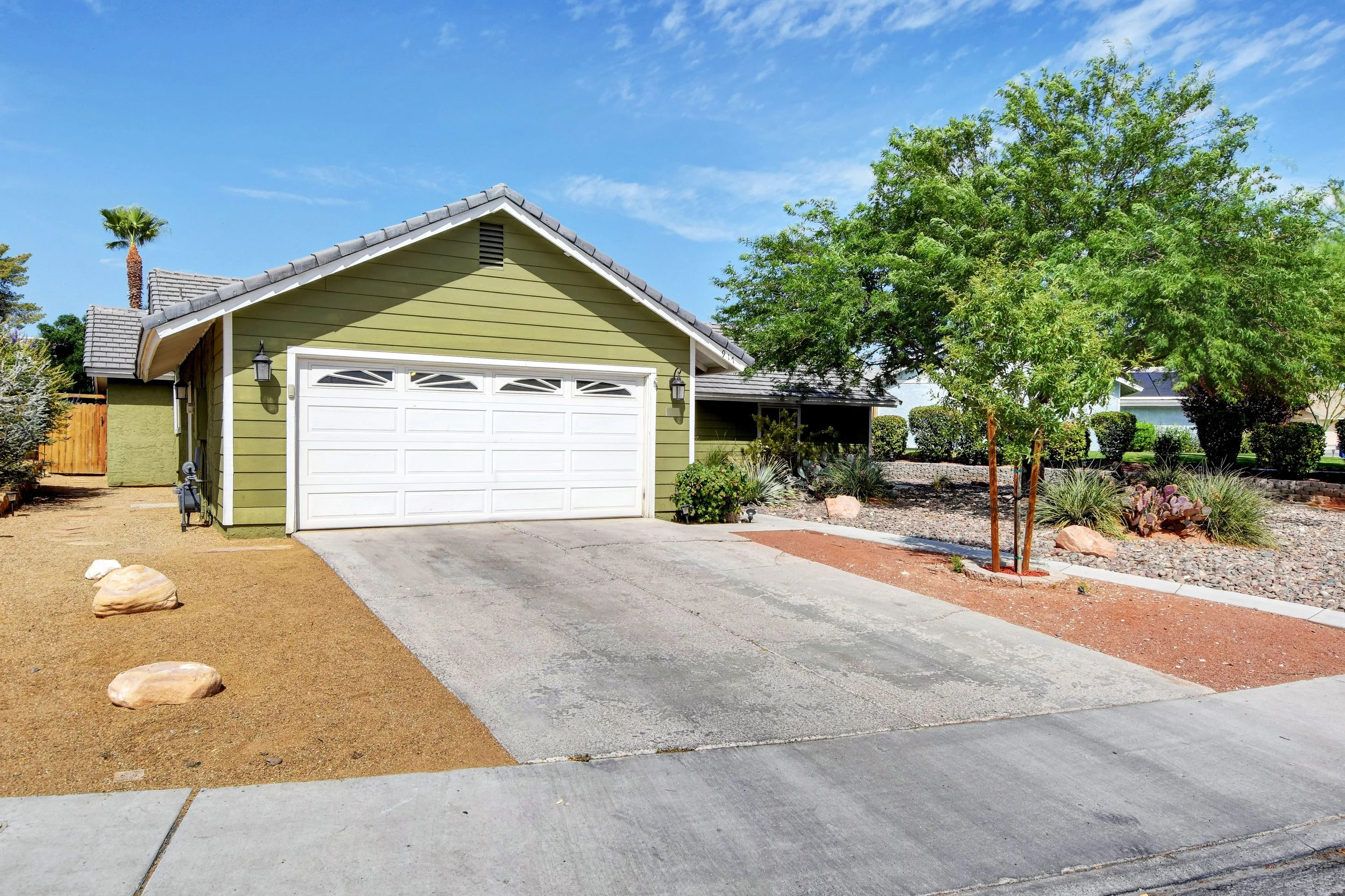 917 Woodbridge Dr_02.jpg