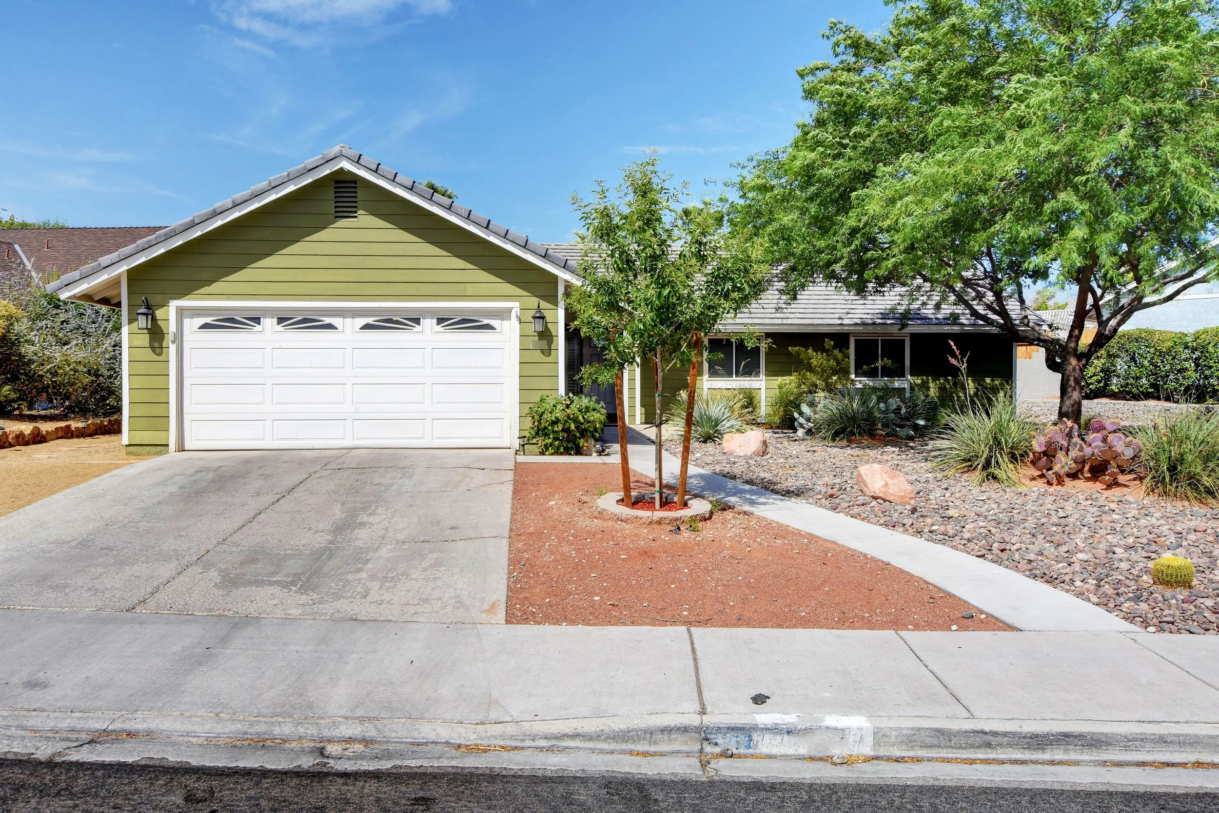 917 Woodbridge Dr_01.jpg