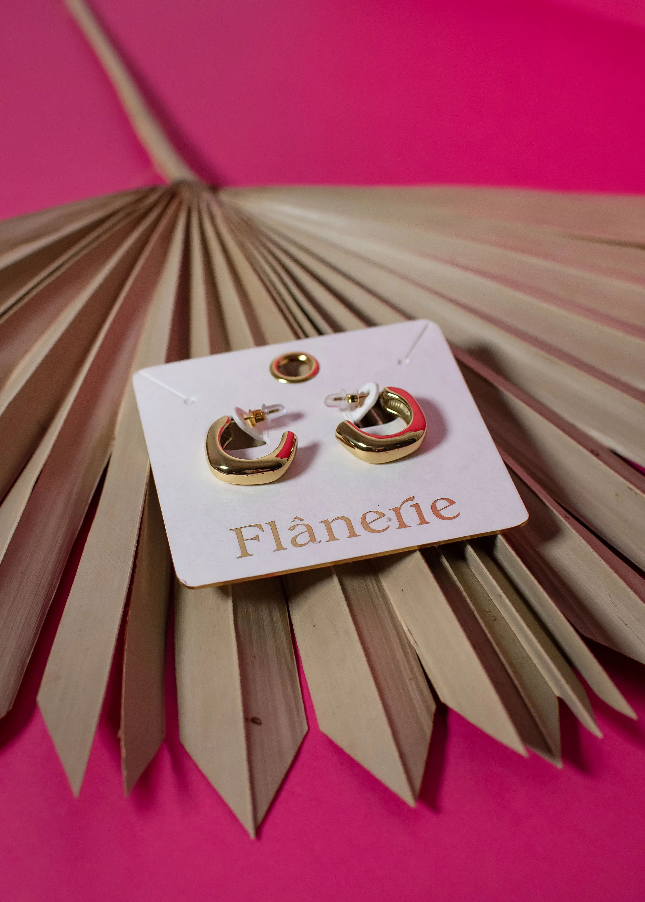 DEMI CLASSIC HOOPS