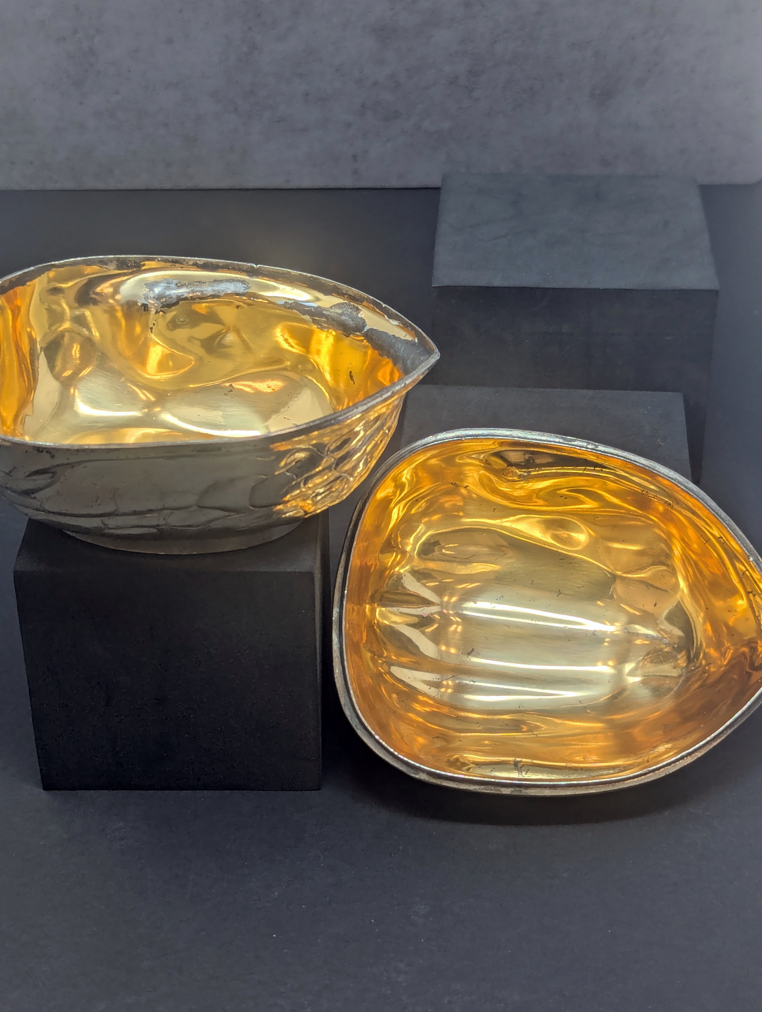 Metal Walnut Box 2.png