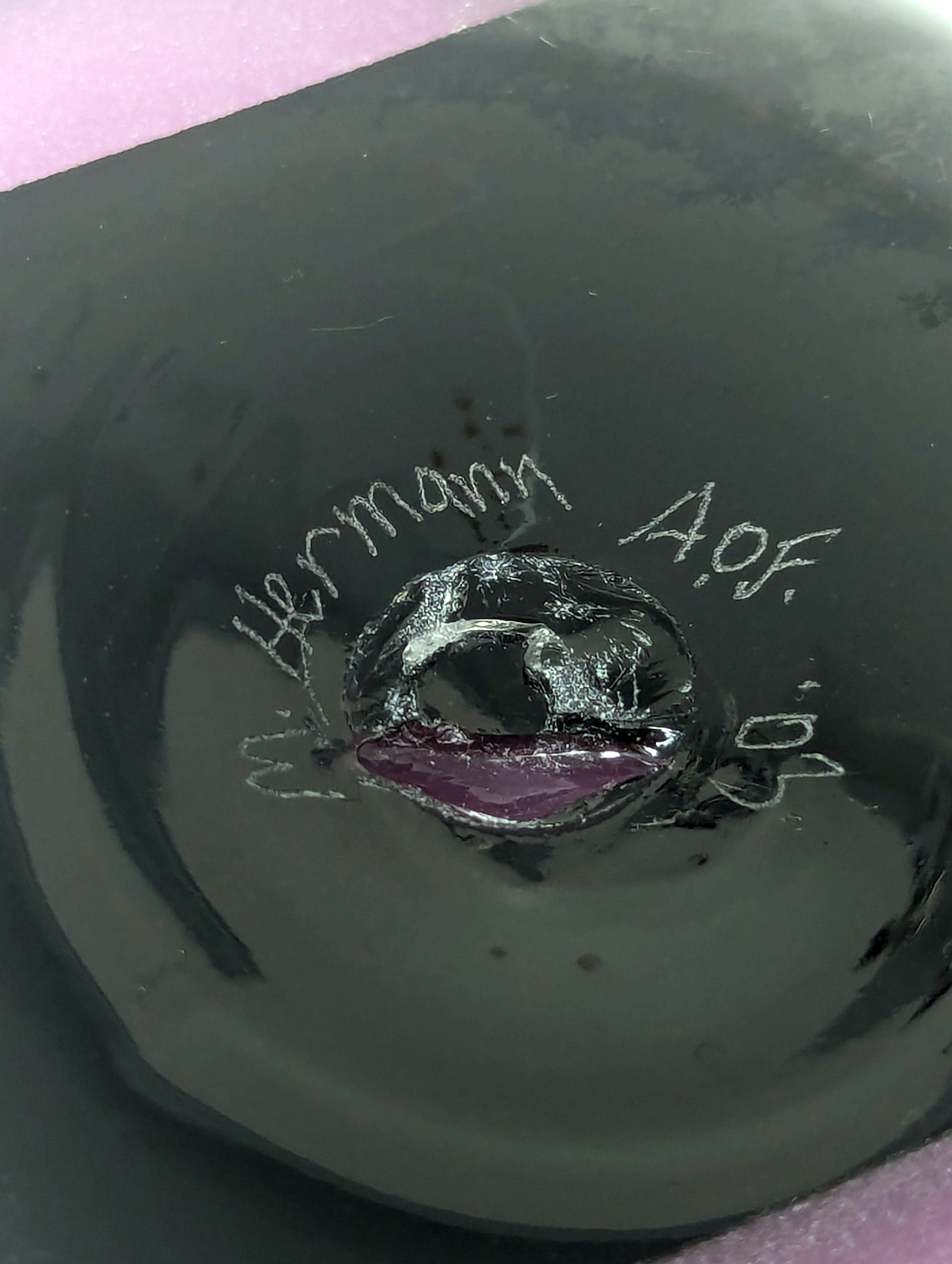 Black and Purple Glass Vase 4.png