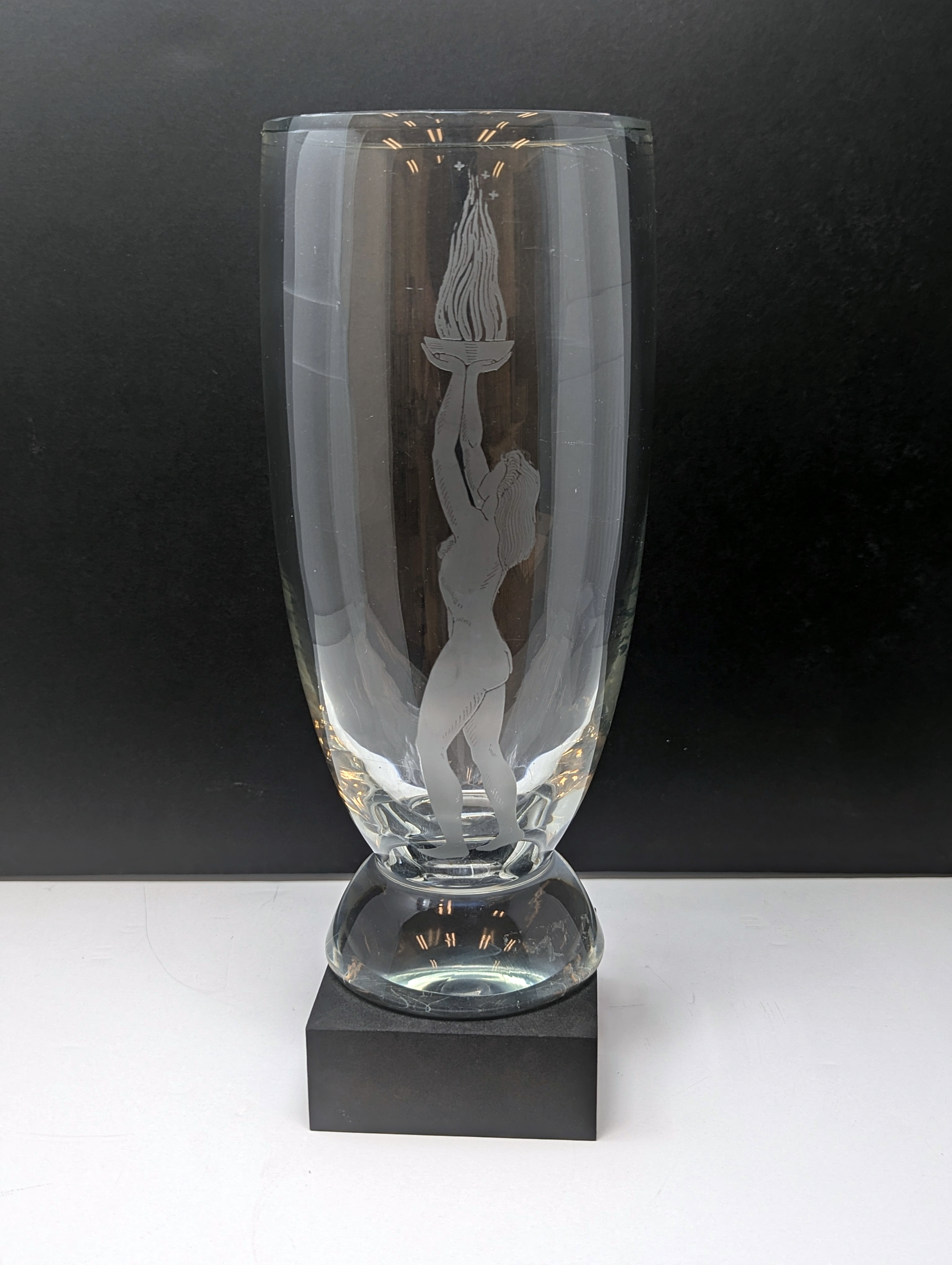 Vase Woman holding fire 1.png