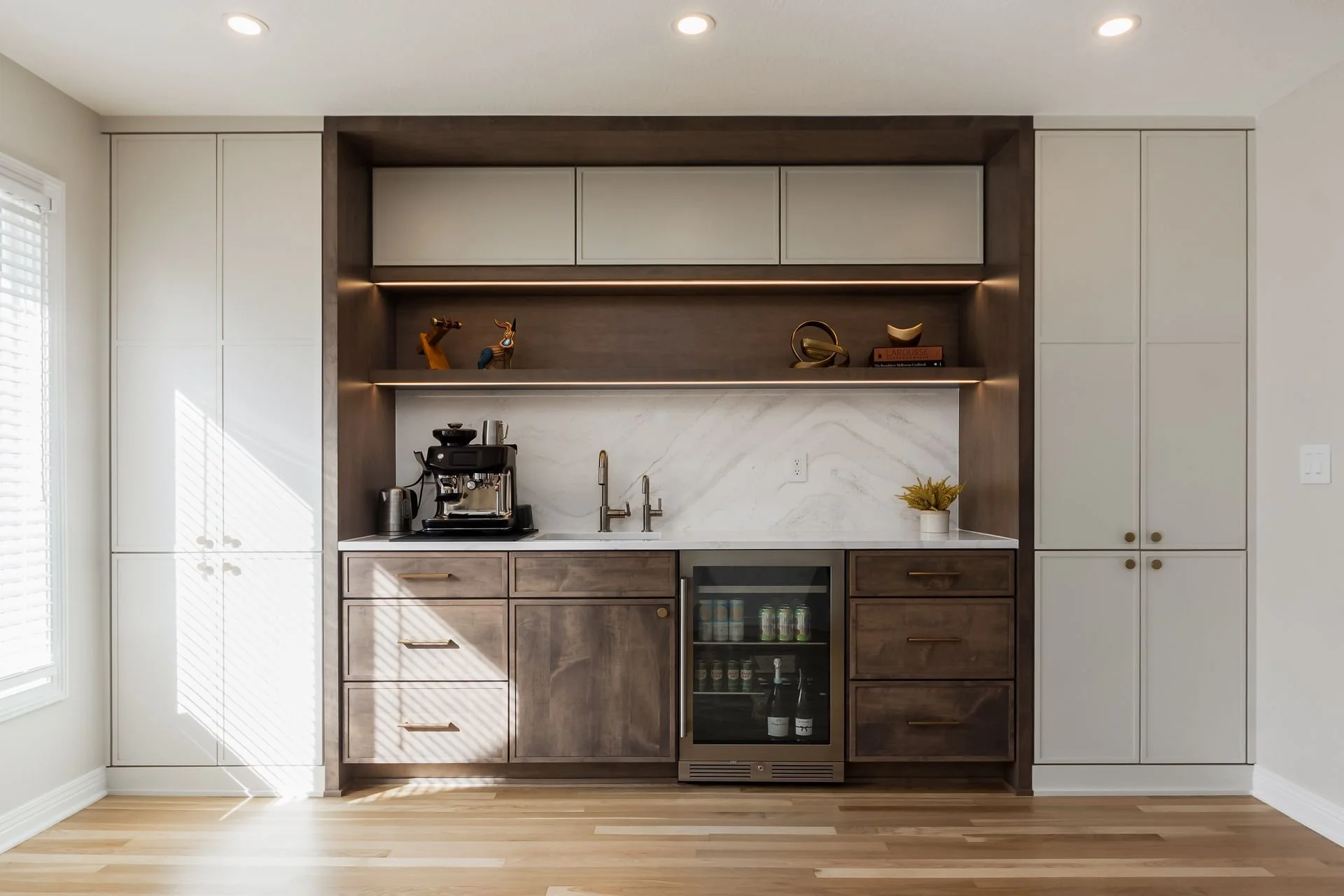 Soft, Neutral Palette; Timeless Sophistication; Contemporary Restraint. Kitchen Remodel in Powell, OH by Residence – Design. Build. Remodel. project photo 9