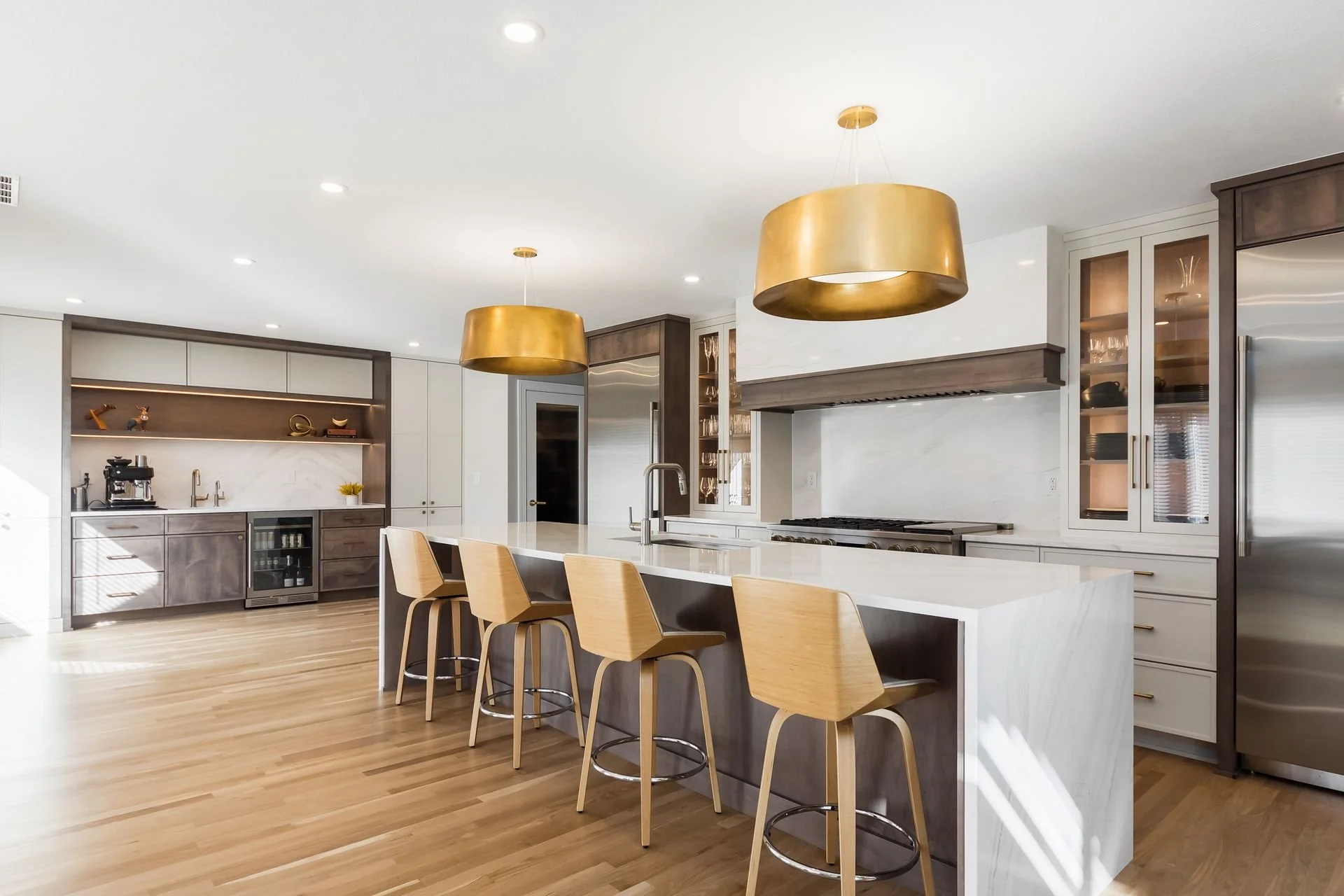 Soft, Neutral Palette; Timeless Sophistication; Contemporary Restraint. Kitchen Remodel in Powell, OH by Residence – Design. Build. Remodel. project photo