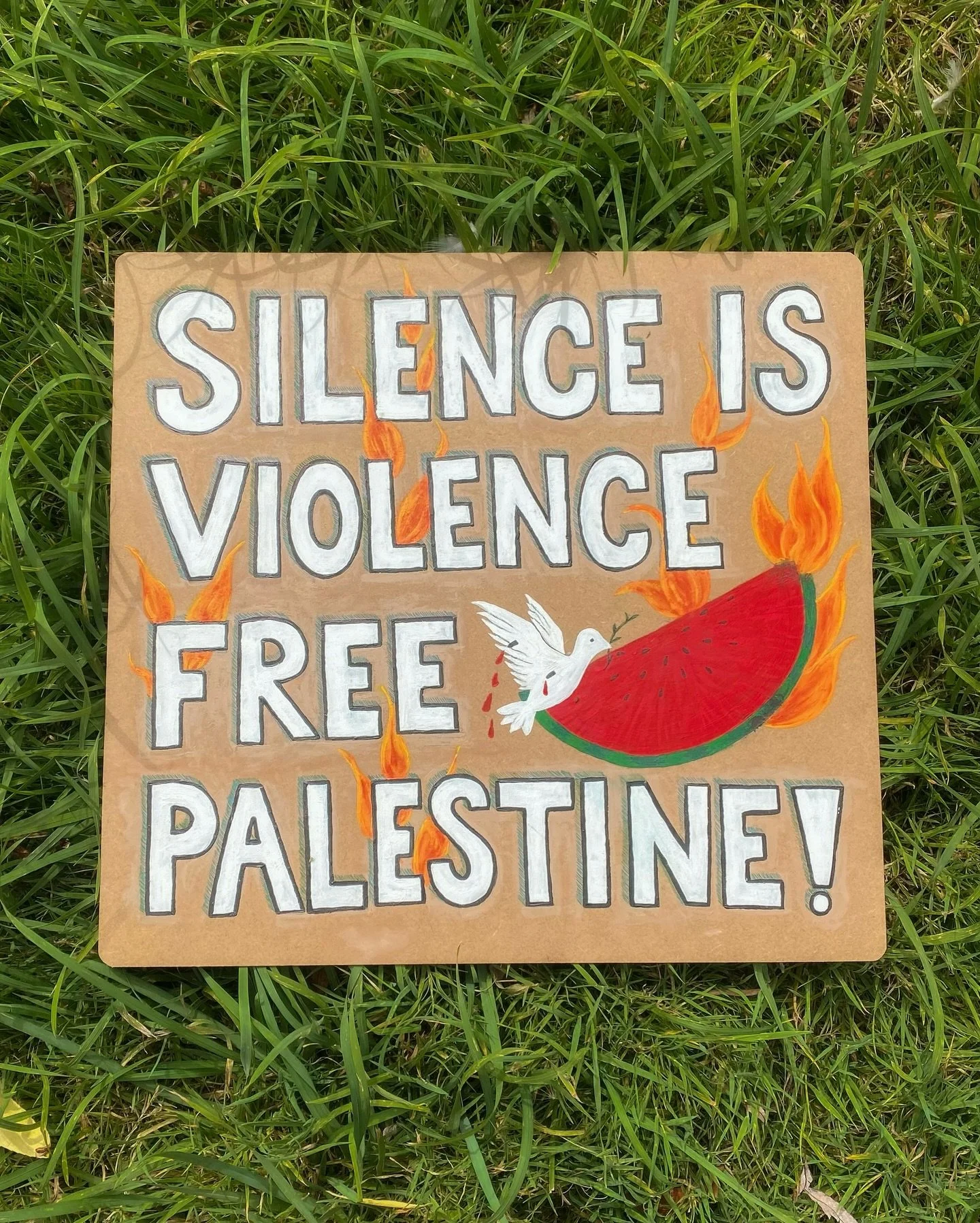 Even if you only have ten followers, please for the love of god speak up on Palestine! Your silence is dangerous and complicit. Feed Gaza, free Palestine - never again means never again for anyone 🇵🇸🇵🇸🇵🇸