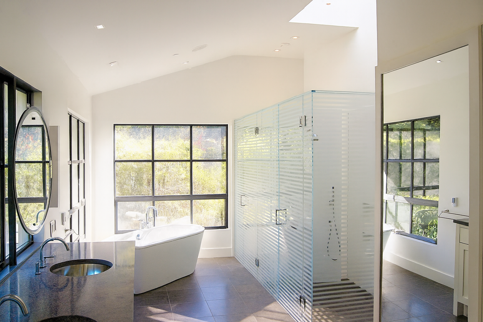 ChatGPT Image Nov 16, 2025, 08_20_46 PM.png