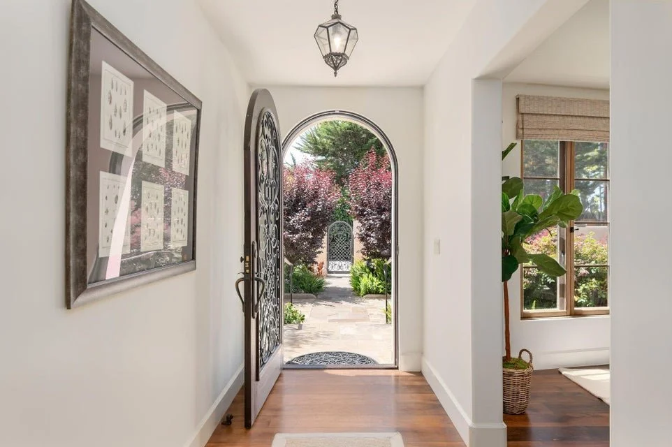 Inside Entry Door.jpg